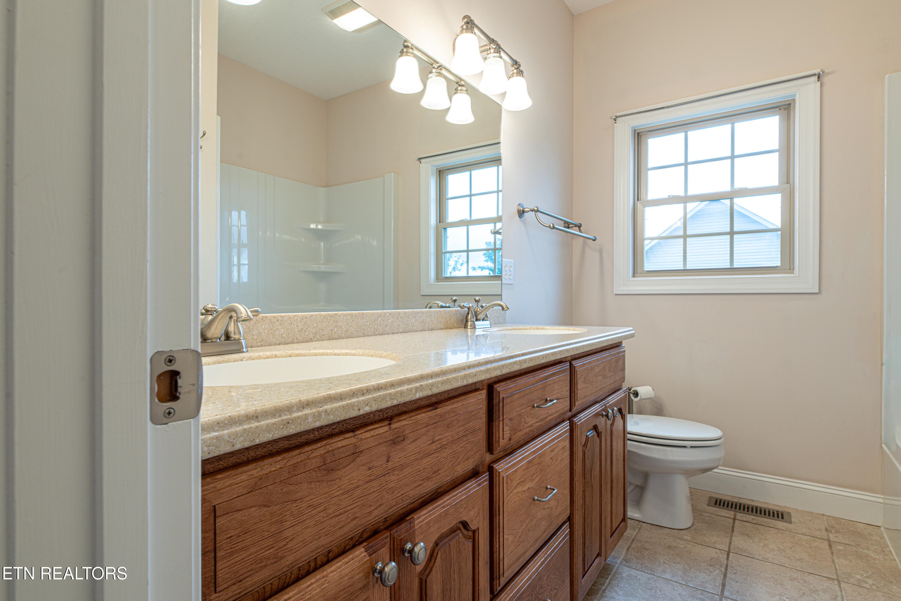 616 Kinsey Davis Dr-33 - 616 Kinsey Davis Drive, Walland, TN 37886, Walland