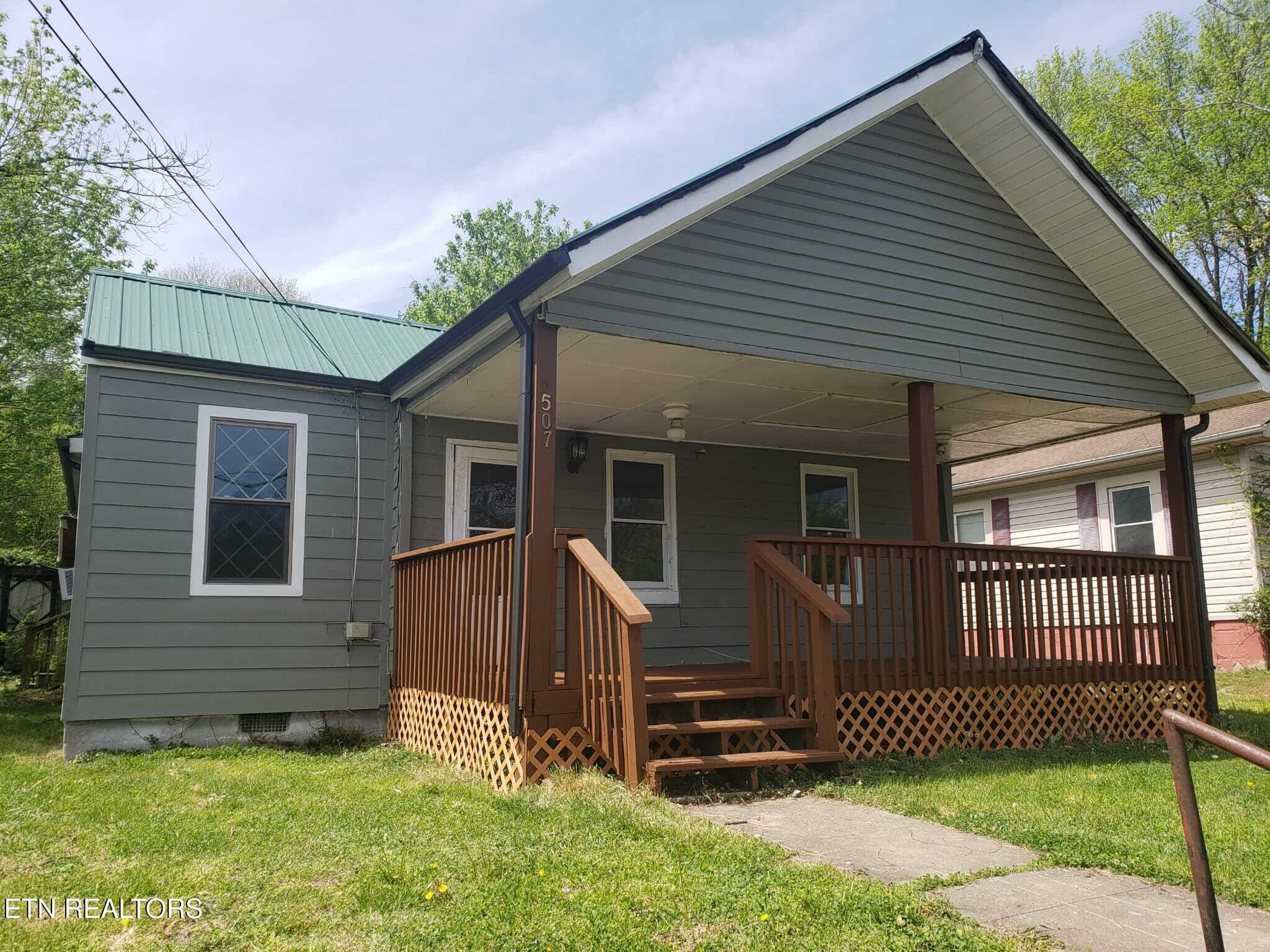 507 Wallace Ave, Rocky Top, TN 37769