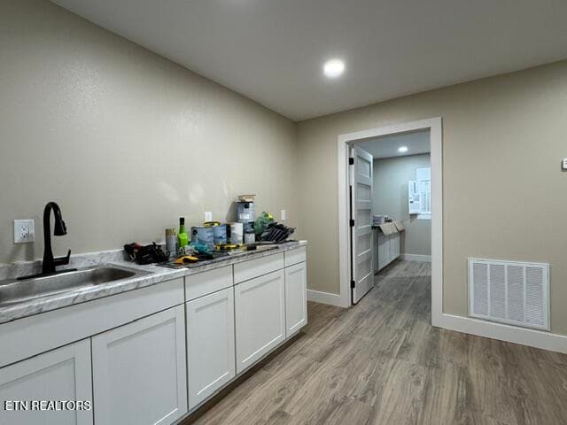 lower kitchen area-utility room - 180 County Line Rd, Dandridge, TN 37725, Dandridge