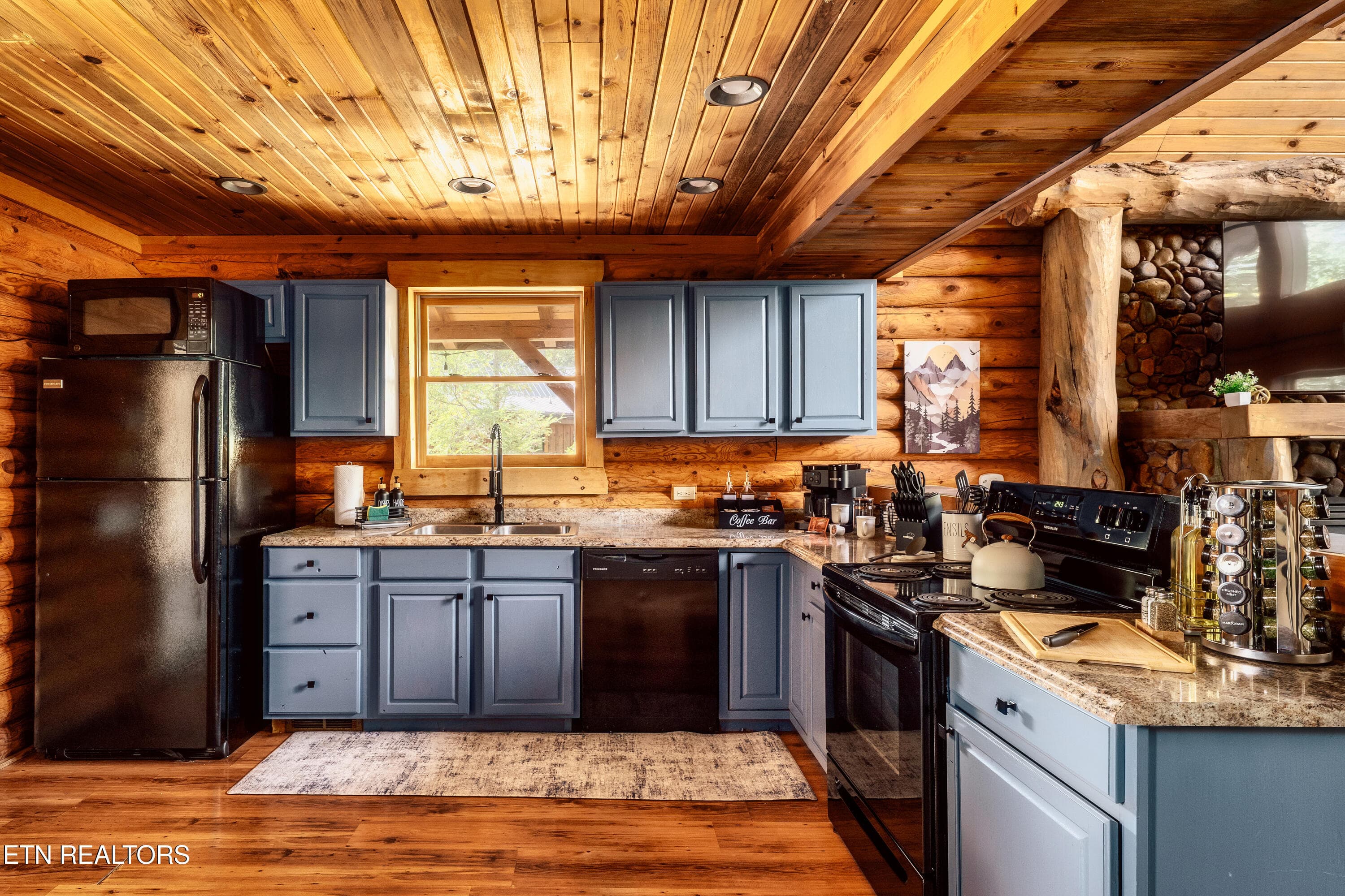 2615 Bear Crossing Way - 2615 Bear Crossing Way, Sevierville, TN 37862, Sevierville