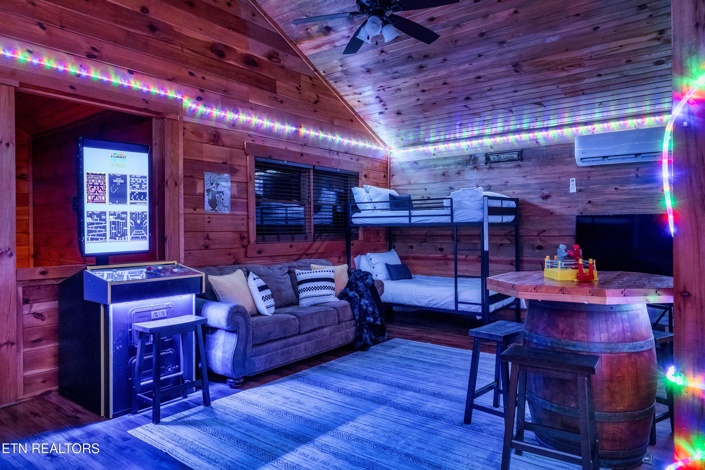 2615 Bear Crossing Way - 2615 Bear Crossing Way, Sevierville, TN 37862, Sevierville