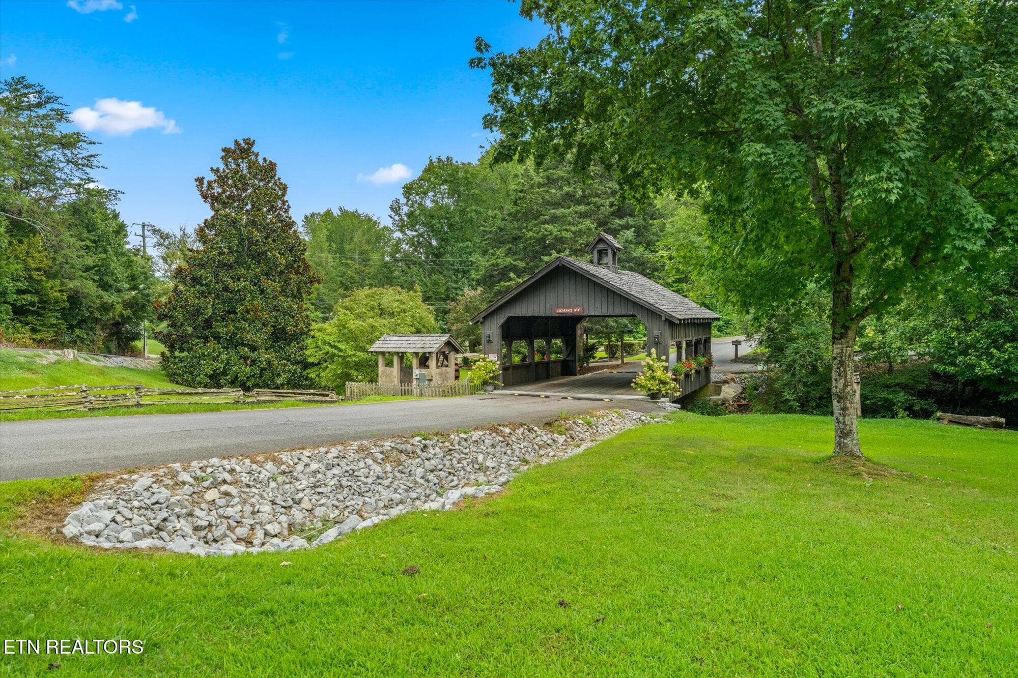 2615 Bear Crossing Way - 2615 Bear Crossing Way, Sevierville, TN 37862, Sevierville