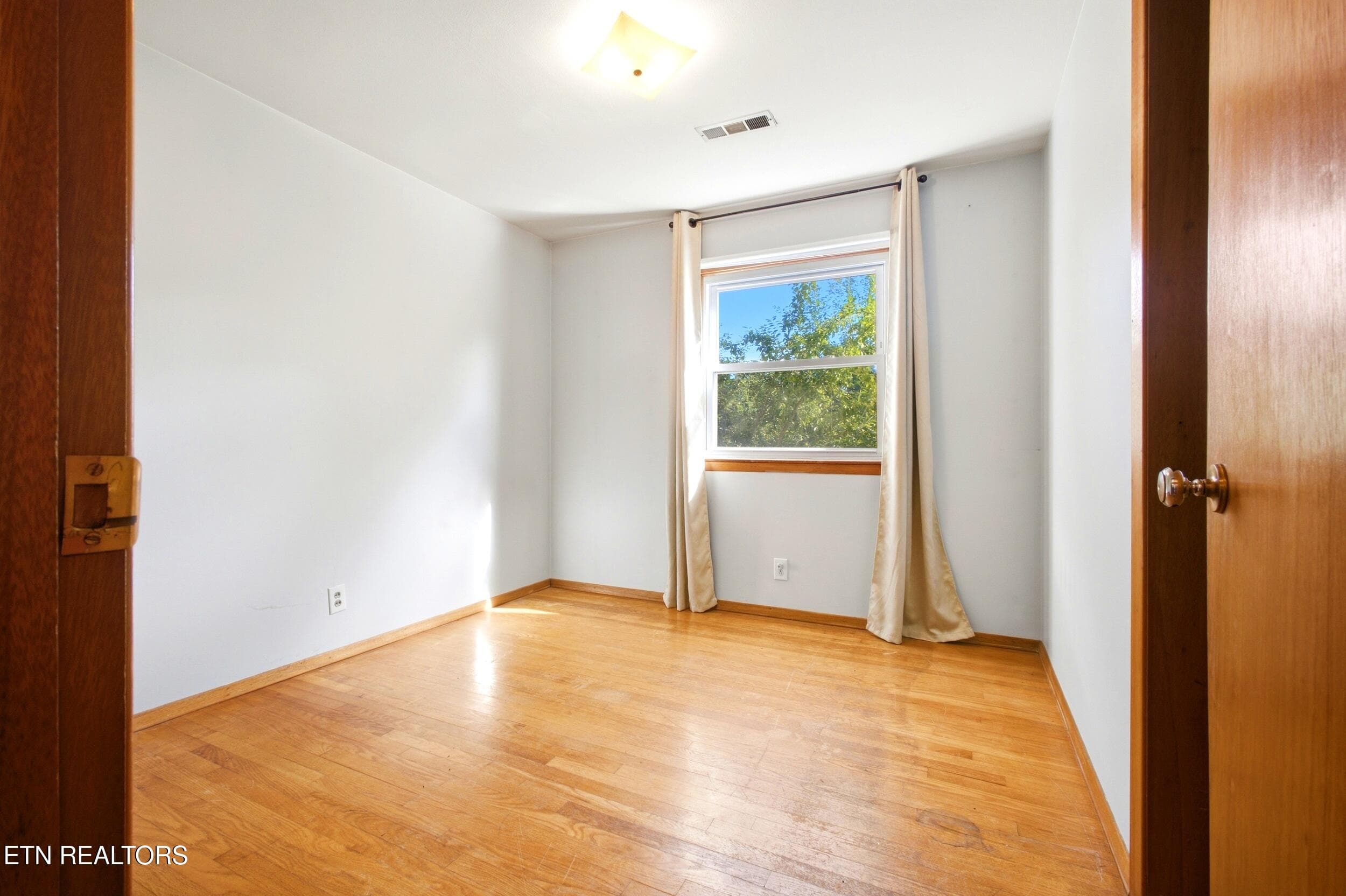 4417 Silverhill Drive, Knoxville - 4417 Silverhill Drive, Knoxville, TN 37921, Knoxville