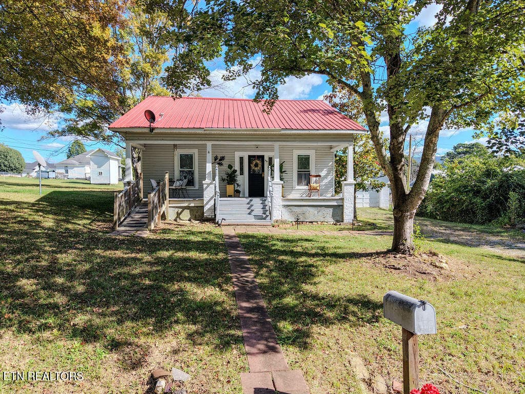 DJI_20261006153501_0062_D - 619 Indiana Ave, Etowah, TN 37331, Etowah