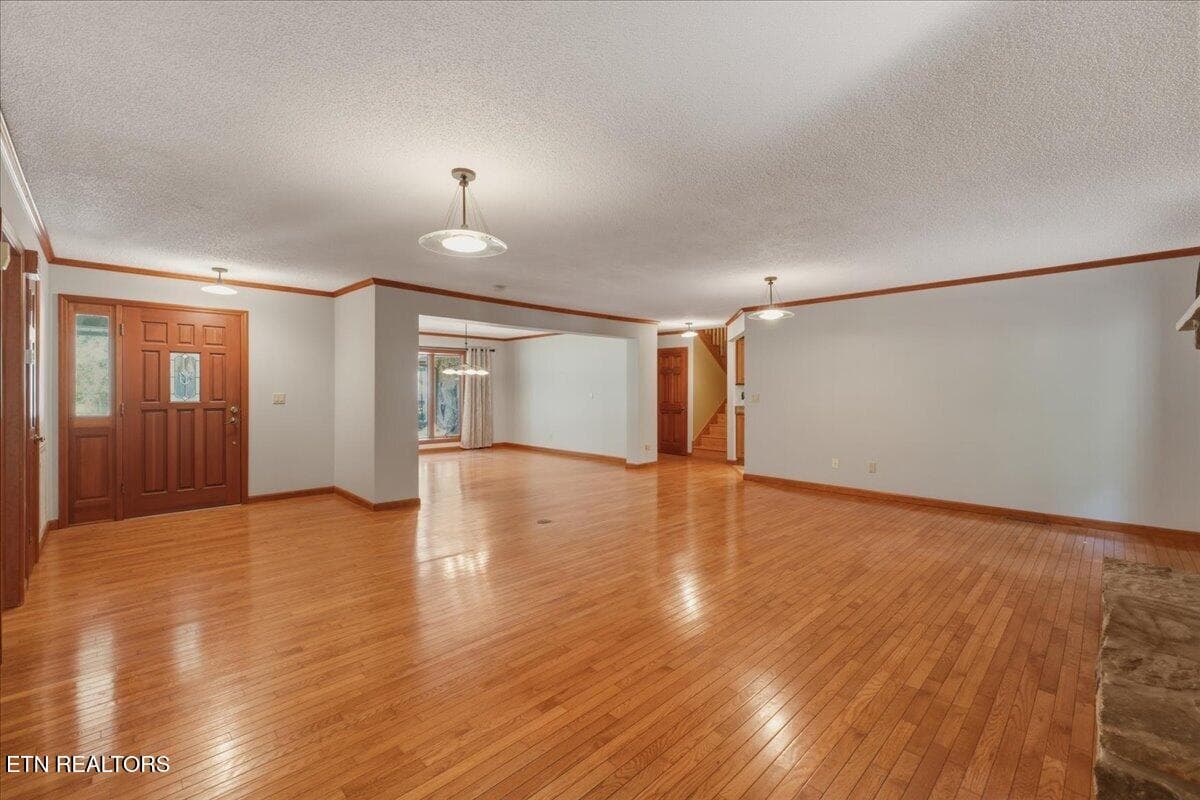 07-Living Room - 309 Tigitsi Way, Loudon, TN 37774, Loudon