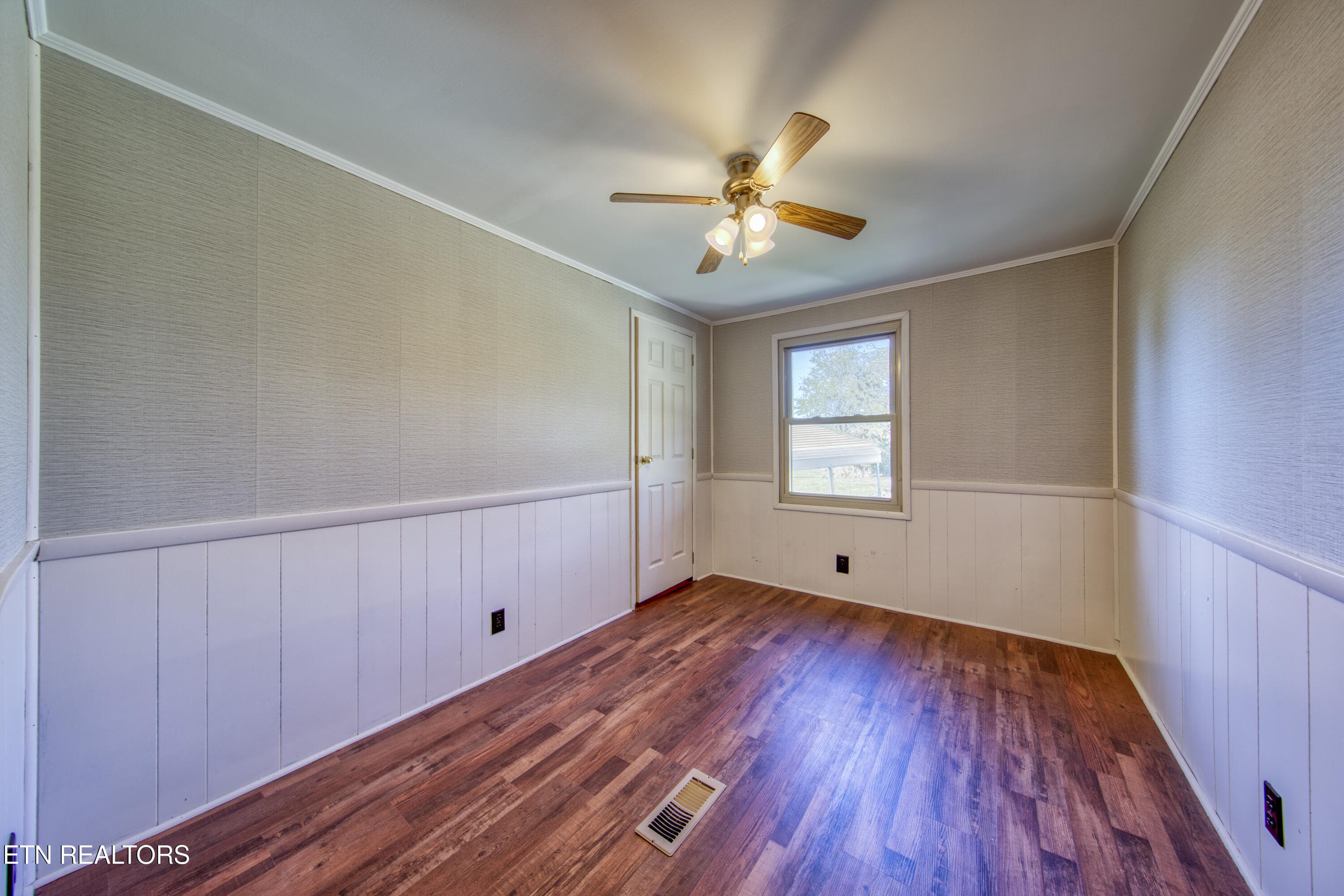 0H3A6671_88 - 7008 E Emory Rd, Knoxville, TN 37938, Knoxville