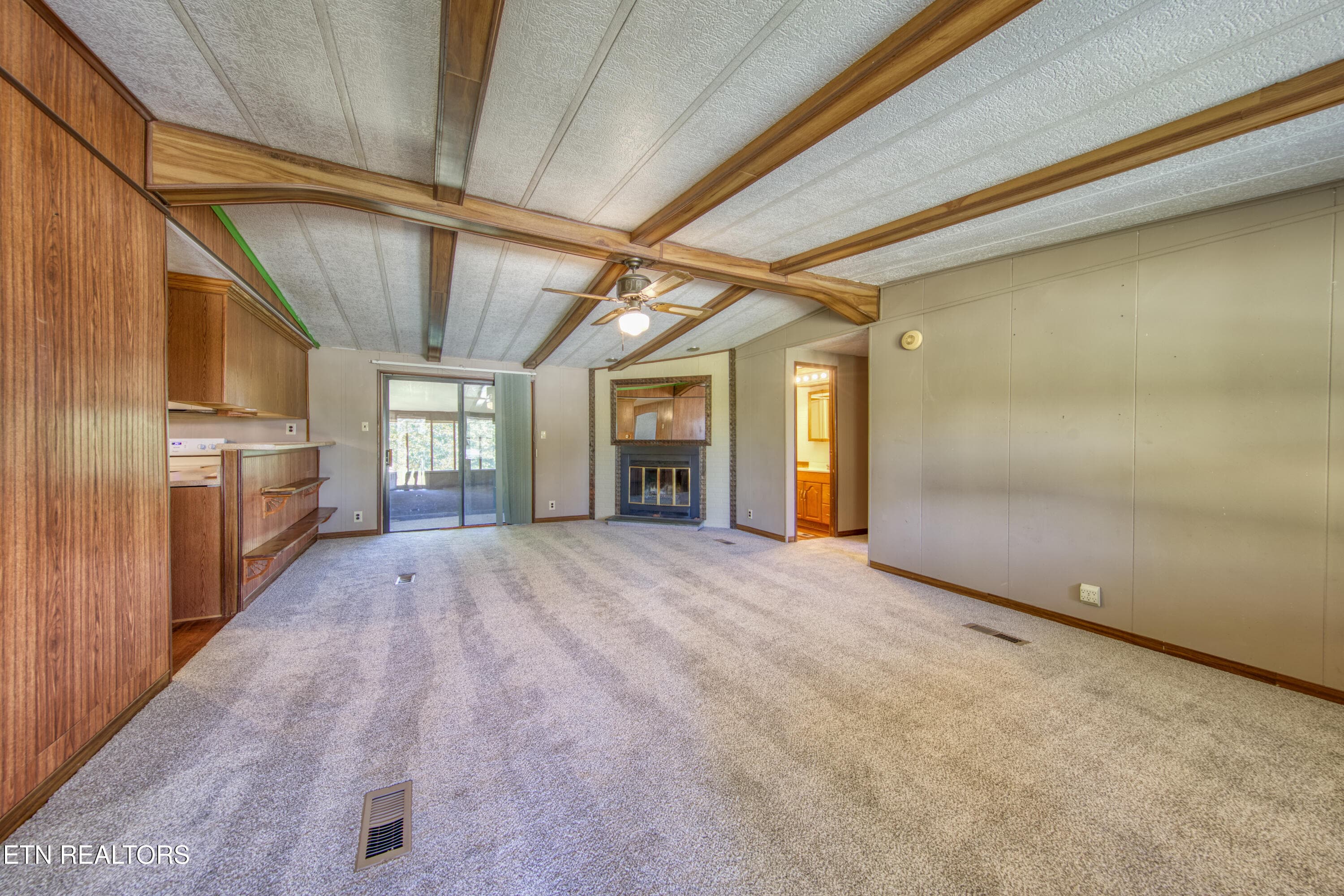0H3A6624_76 - 7008 E Emory Rd, Knoxville, TN 37938, Knoxville
