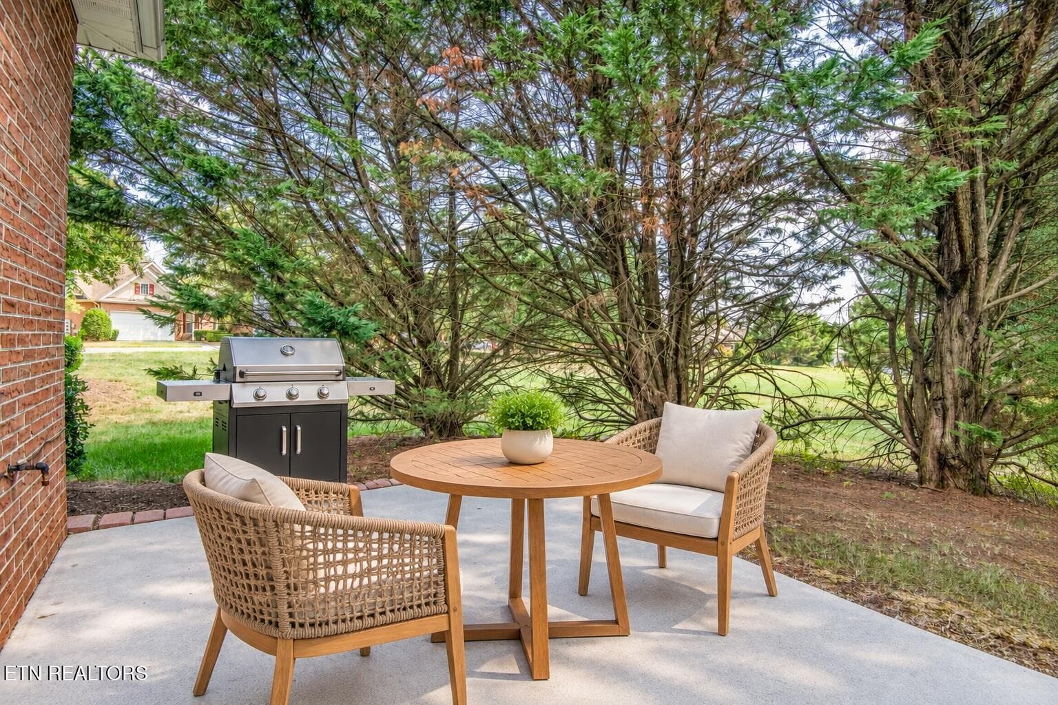 Teak bistro patio with grill-2 - 11204 Kilpatrick Way, Knoxville, TN 37932