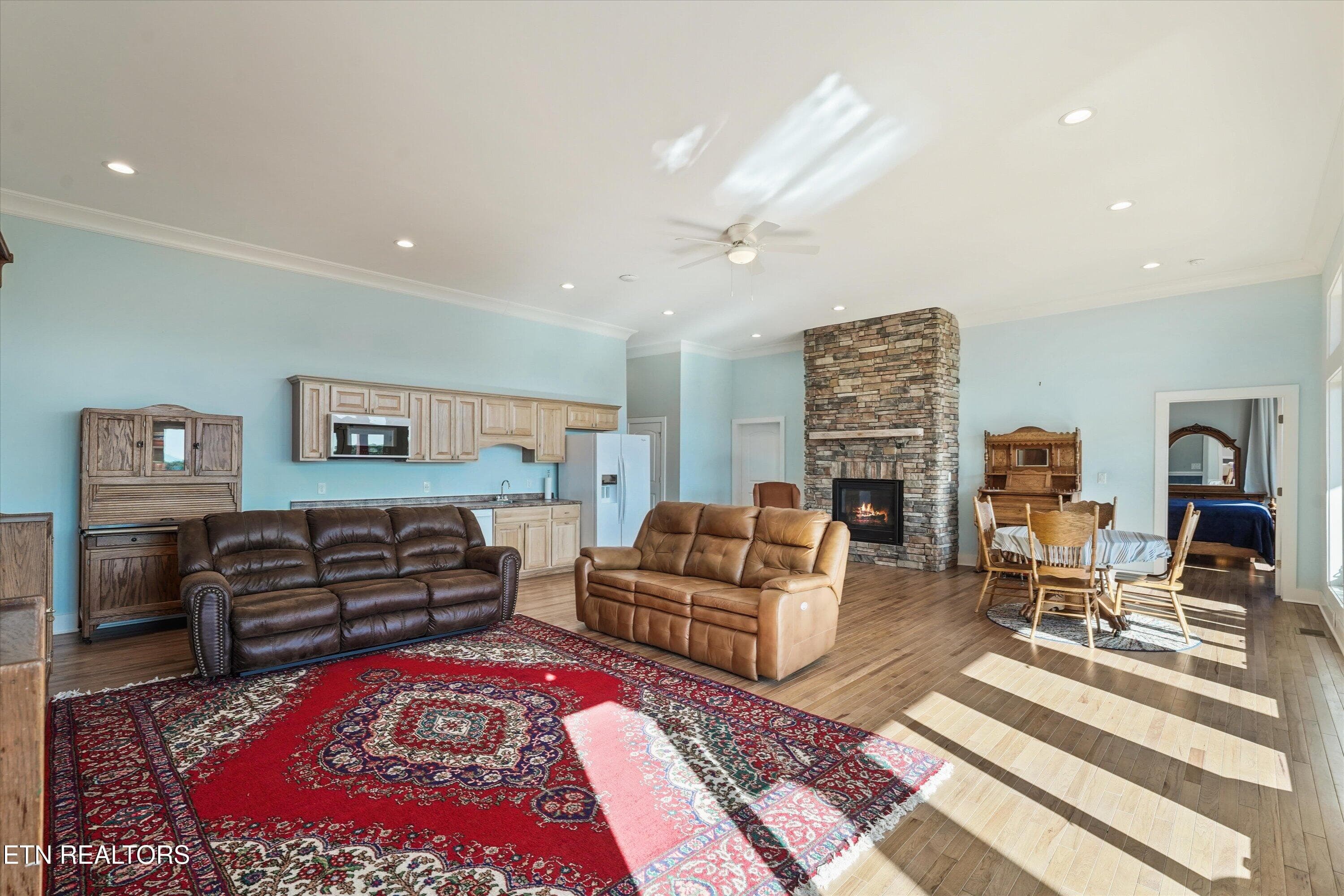 Lower Level Living Spacewith Kichenette - 706 Nocks Drive, Gatlinburg, TN 37738, Gatlinburg