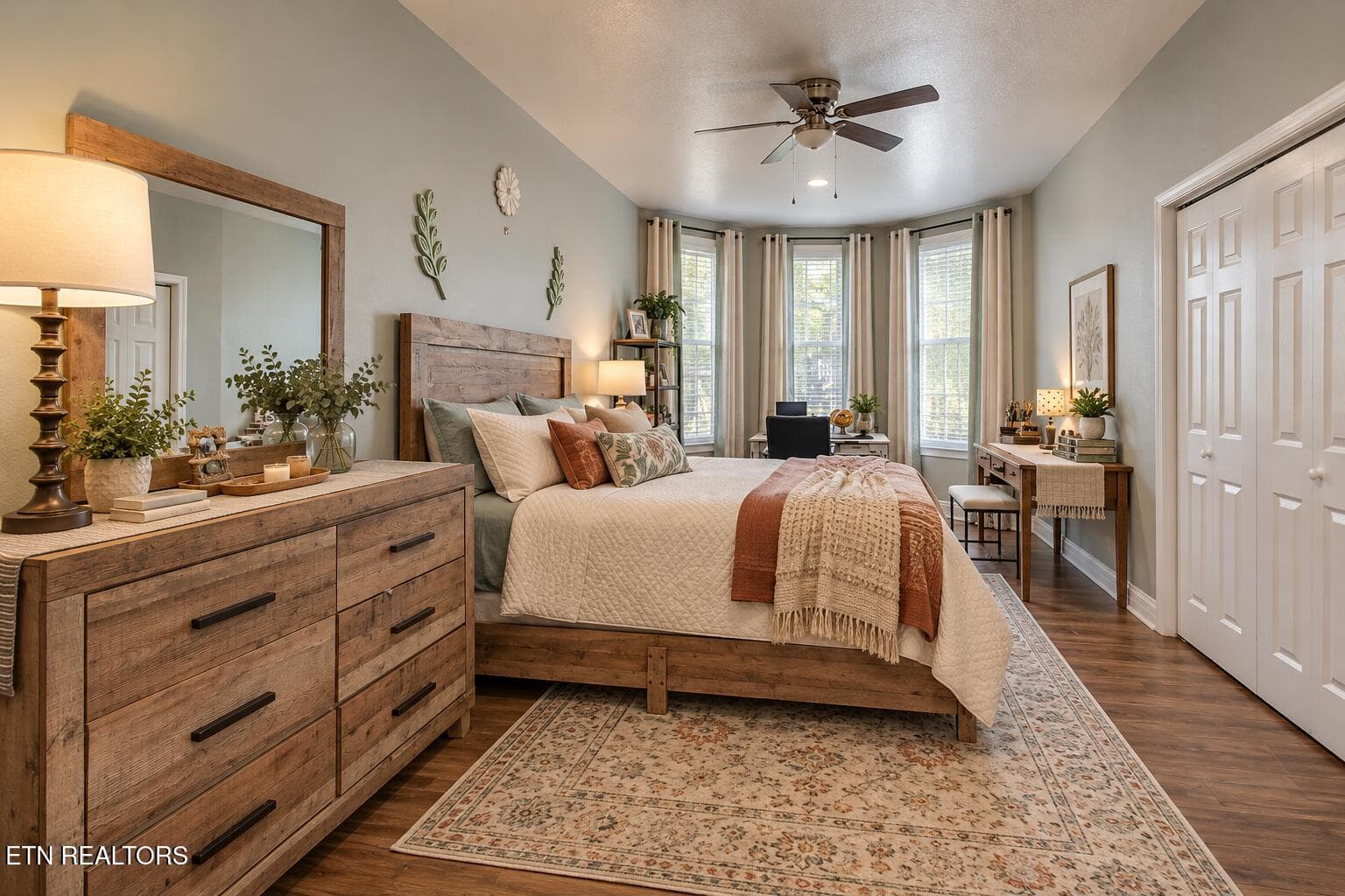 Cozy Sage and Terracotta Bedroom Retreat - 2760 River Island Blvd, Kodak, TN 37764, Kodak