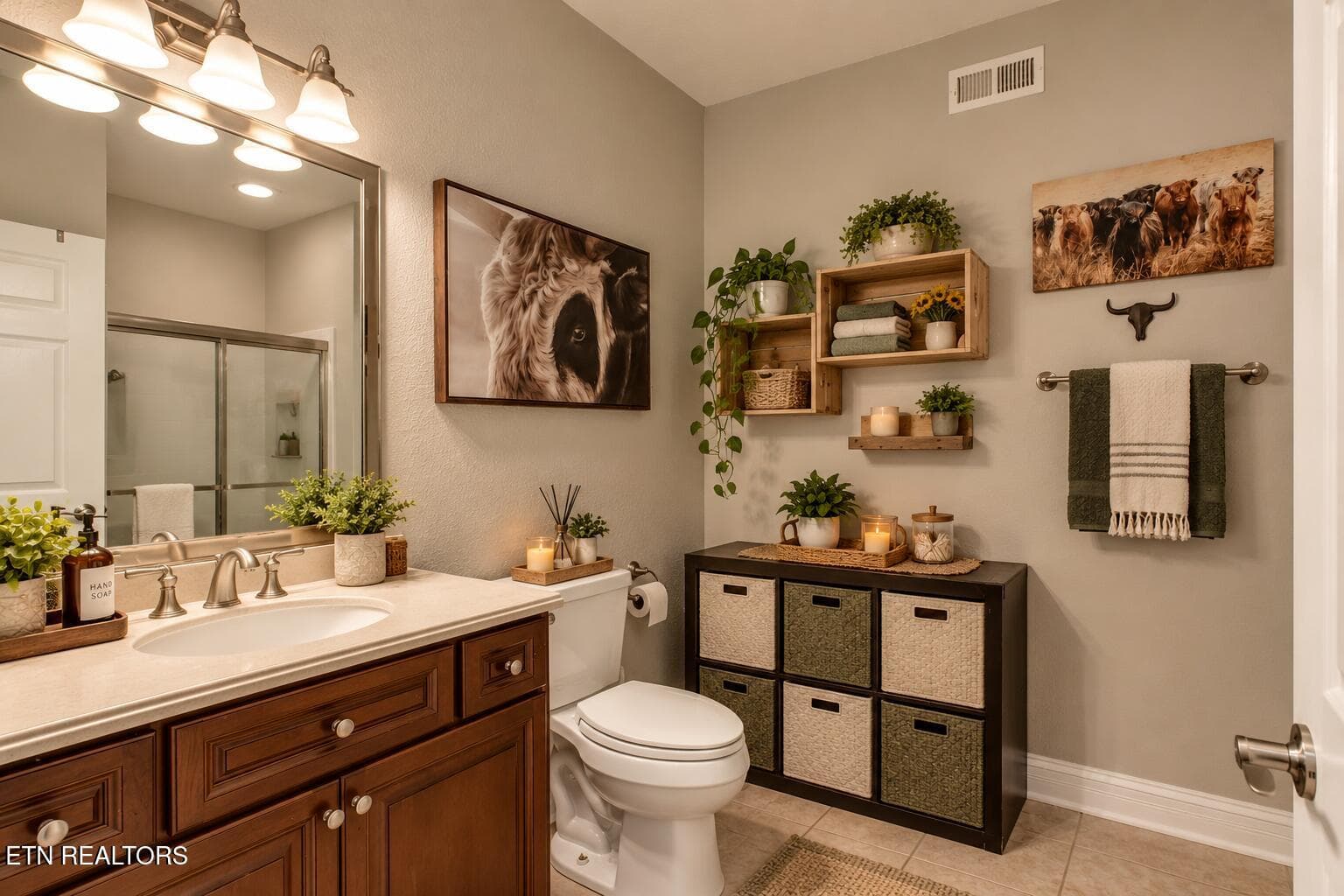 Cozy Farmhouse Cow-Themed Bathroom - 2760 River Island Blvd, Kodak, TN 37764, Kodak
