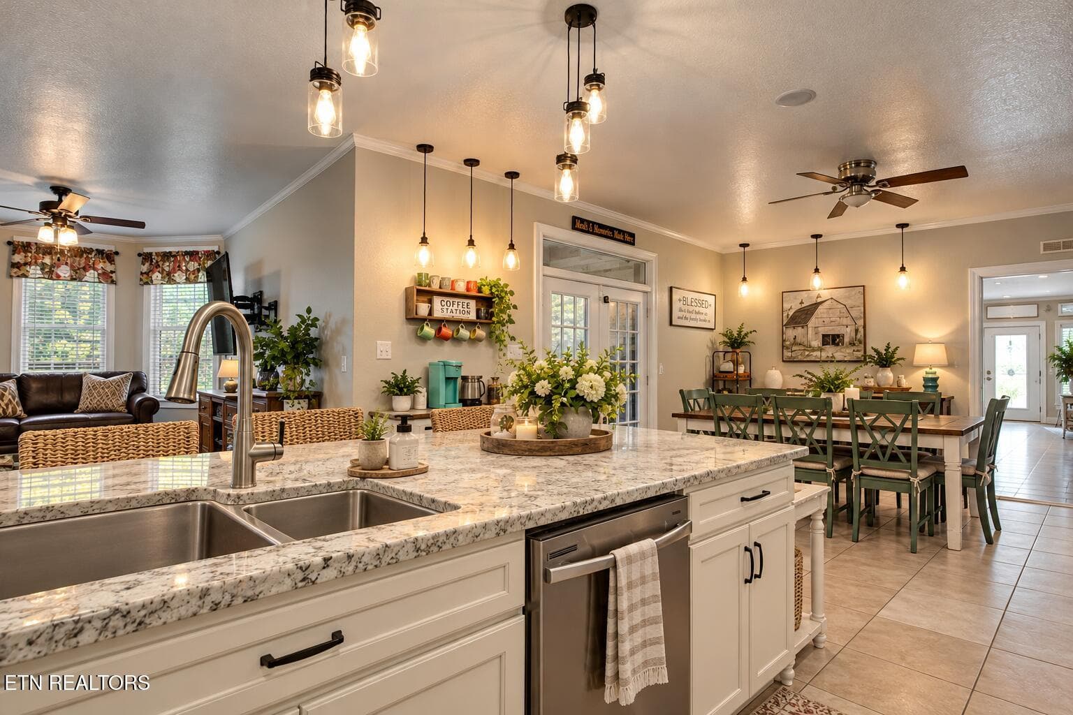Warm Farmhouse Kitchen and Dining Space - 2760 River Island Blvd, Kodak, TN 37764, Kodak
