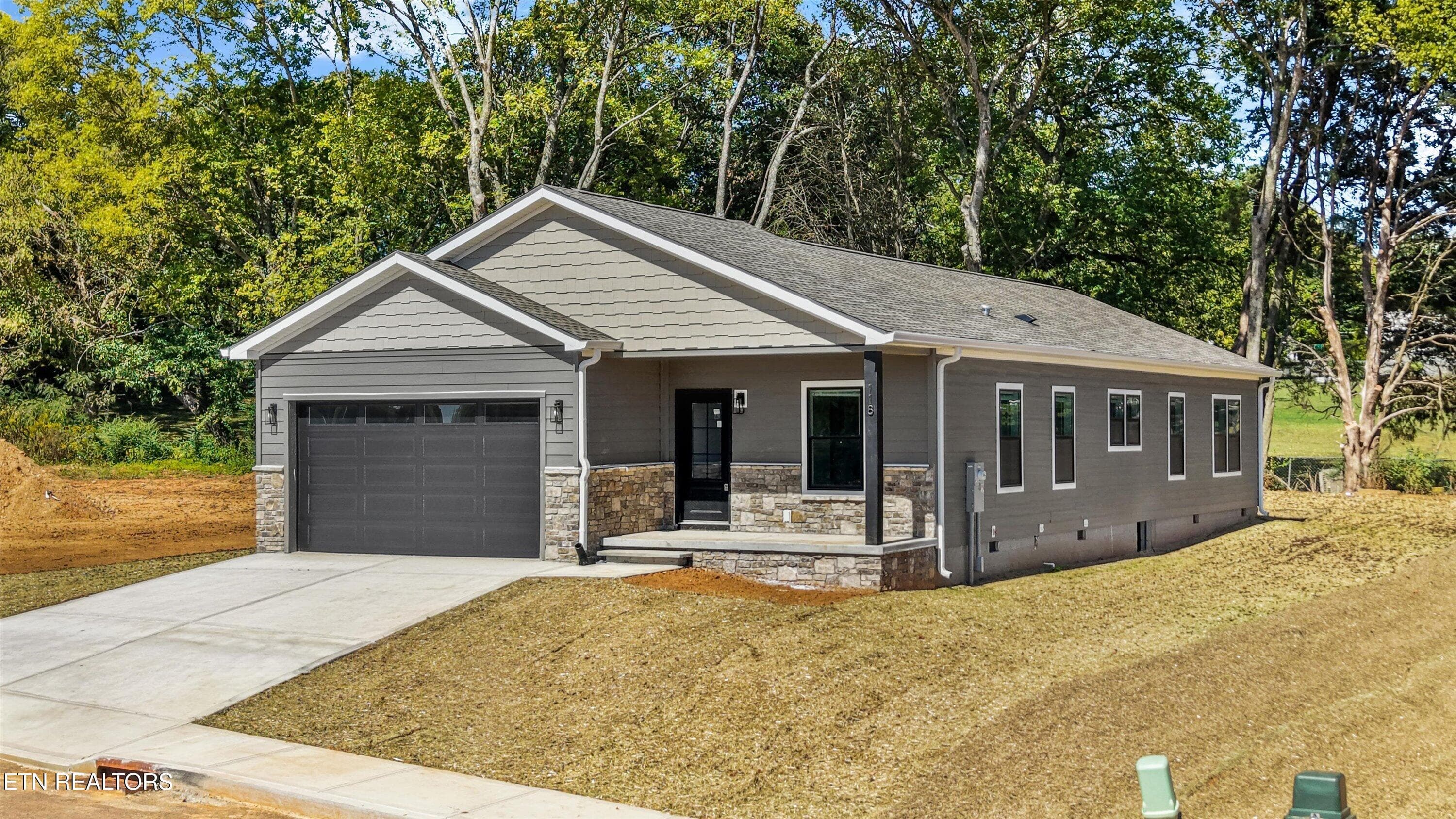 118 Federal Ferry Circle, Vonore, TN 37885