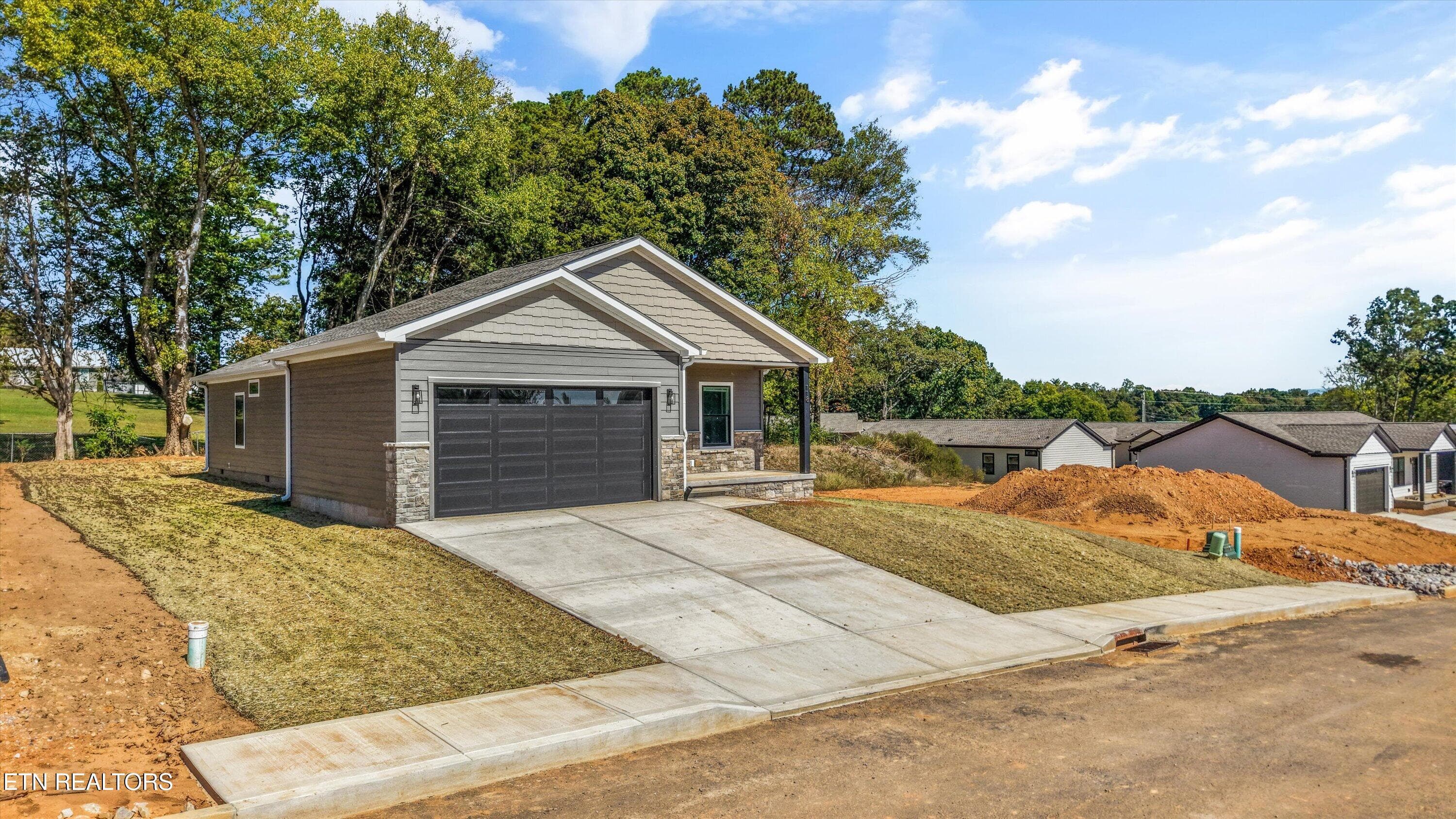 Front Elevation - 118 Federal Ferry Circle, Vonore, TN 37885, Vonore