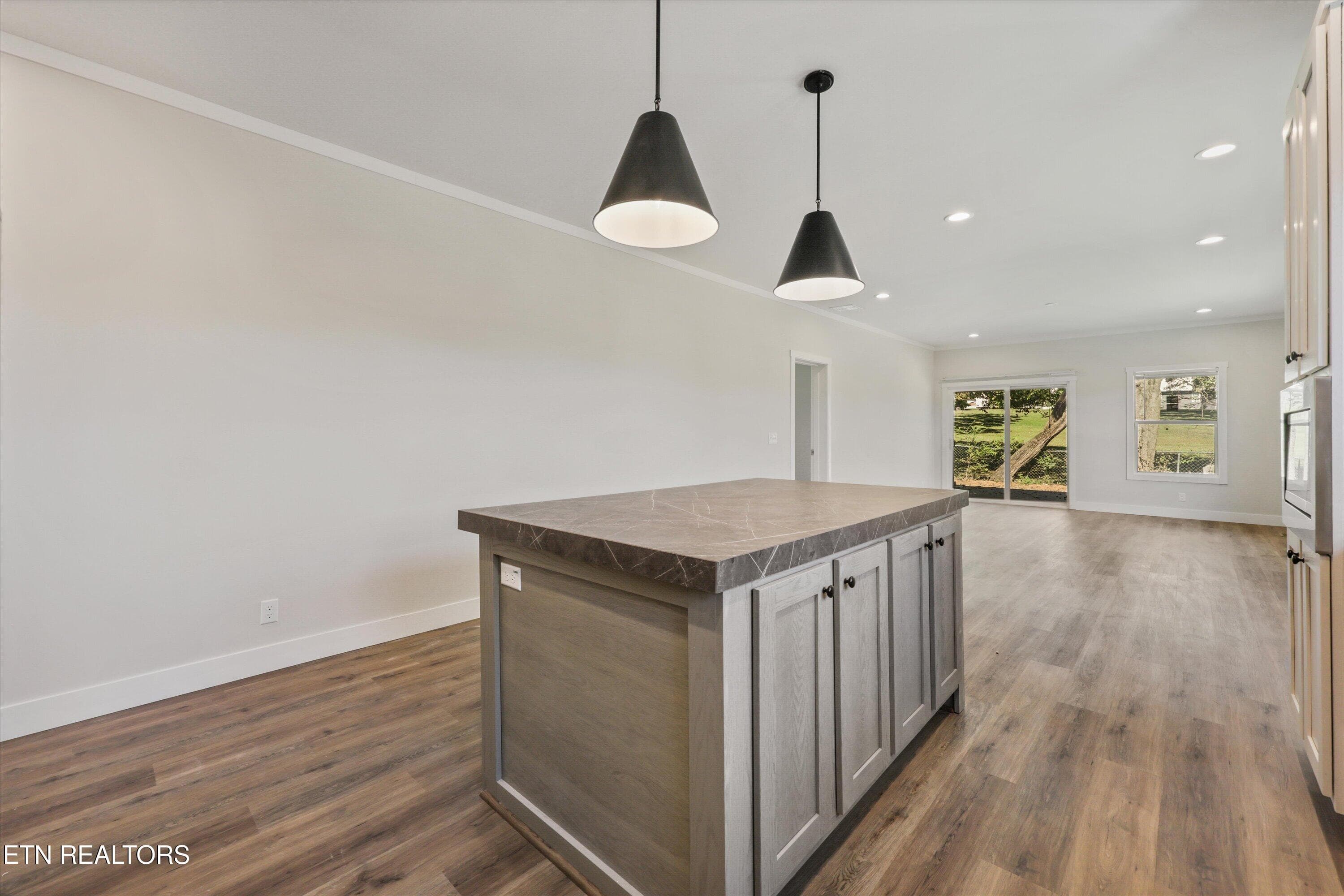 Kitchen - 118 Federal Ferry Circle, Vonore, TN 37885, Vonore