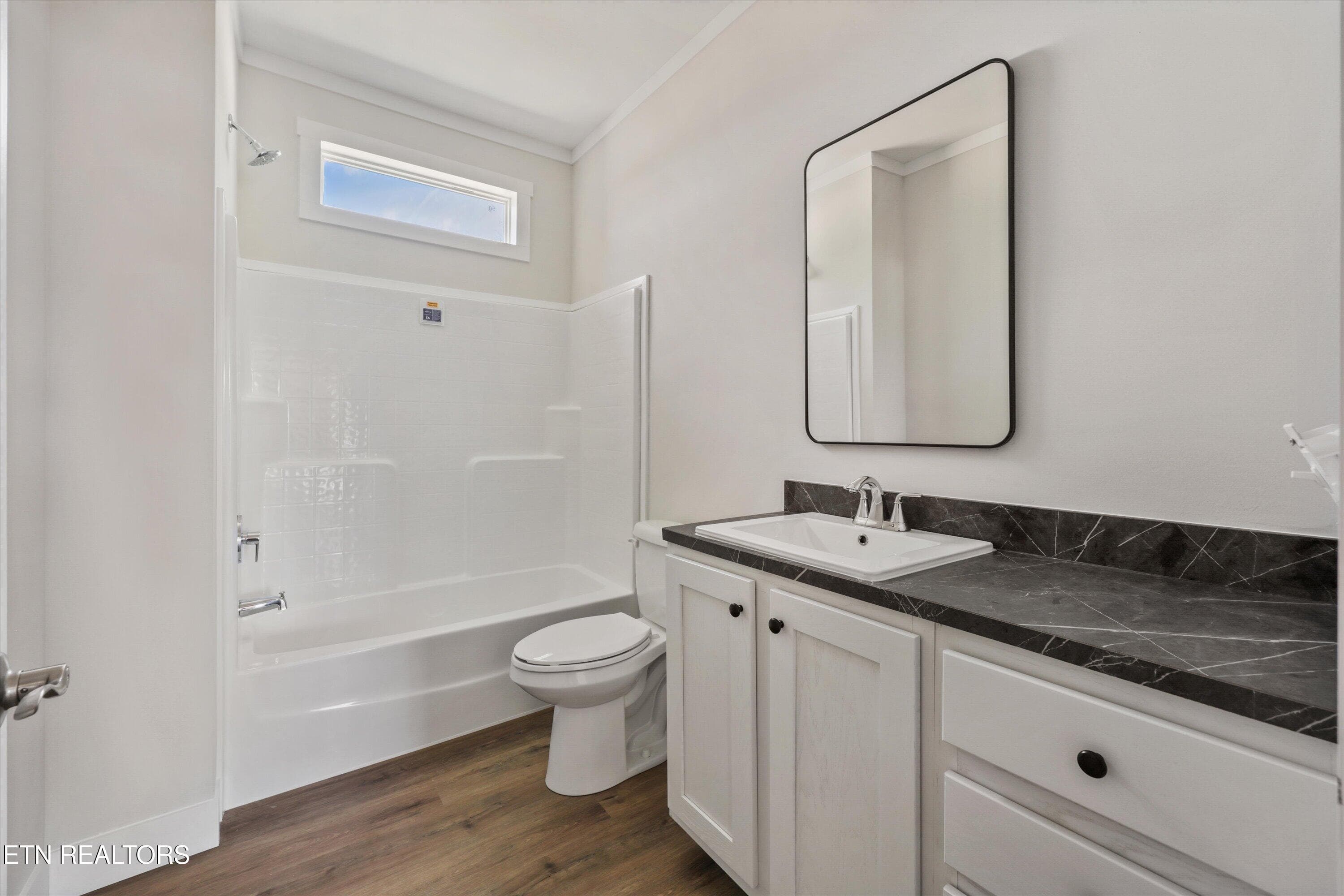 Bathroom - 118 Federal Ferry Circle, Vonore, TN 37885, Vonore