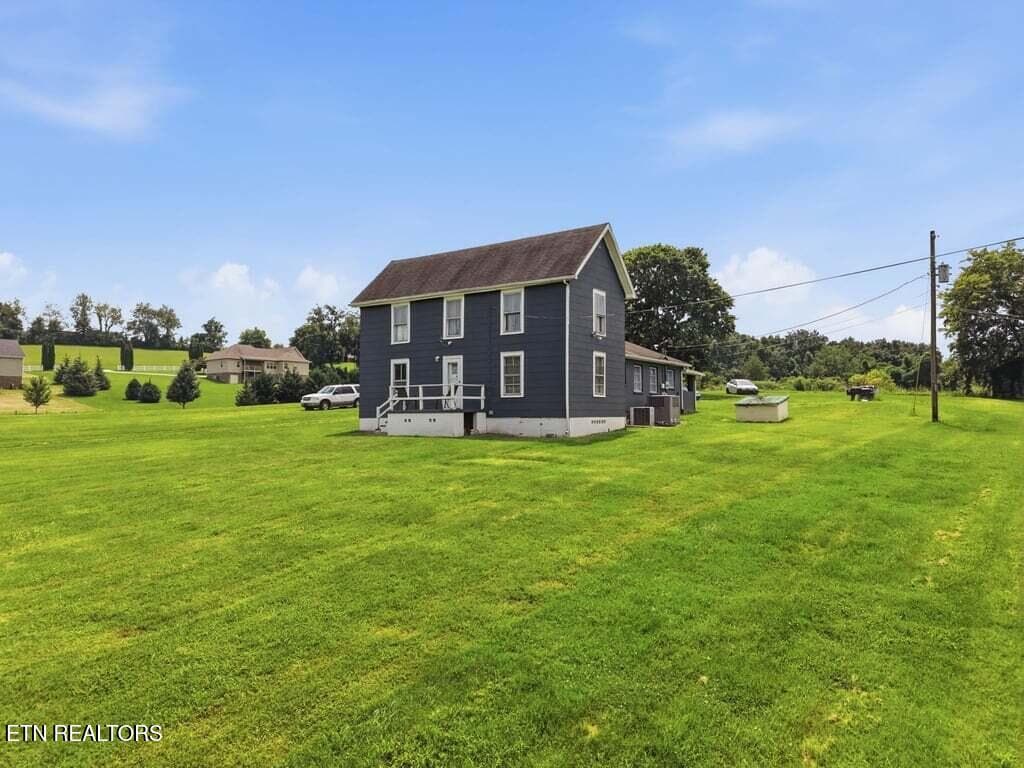 990 Dover Rd, Morristown, TN 37813
