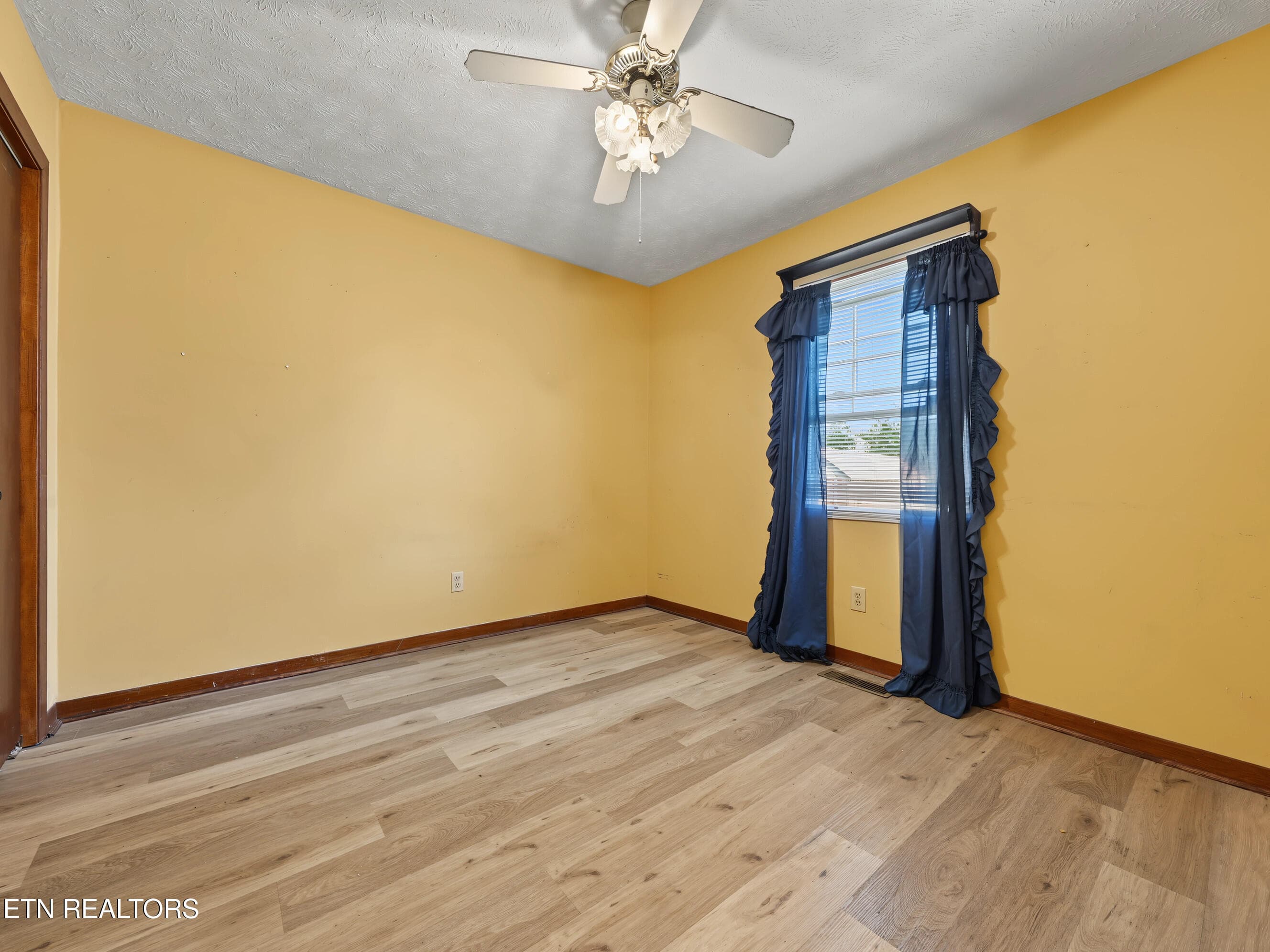 Bedroom 2 - 911 Michelle Drive, Friendsville, TN 37737, Friendsville