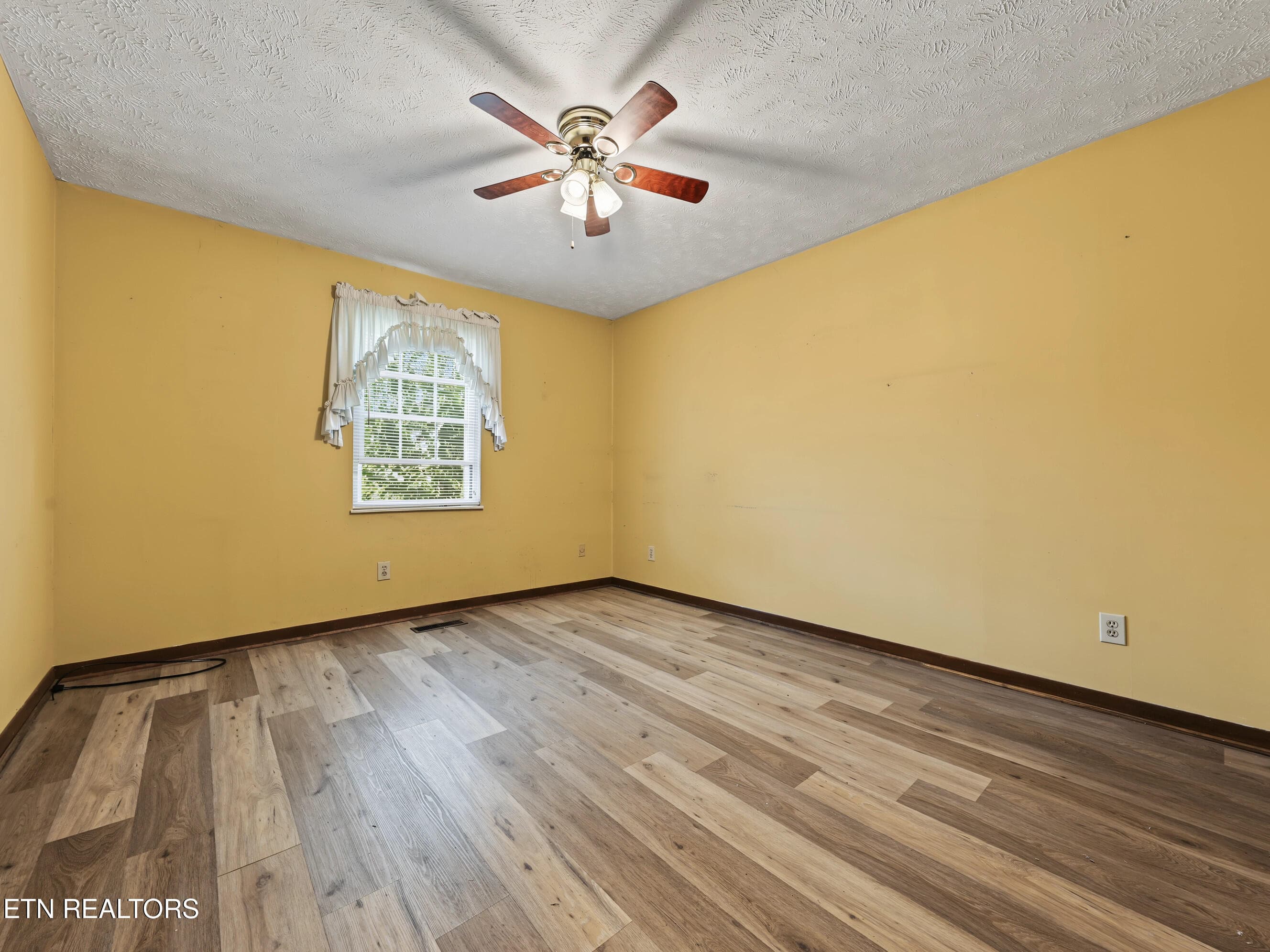 Bedroom 1 - 911 Michelle Drive, Friendsville, TN 37737, Friendsville