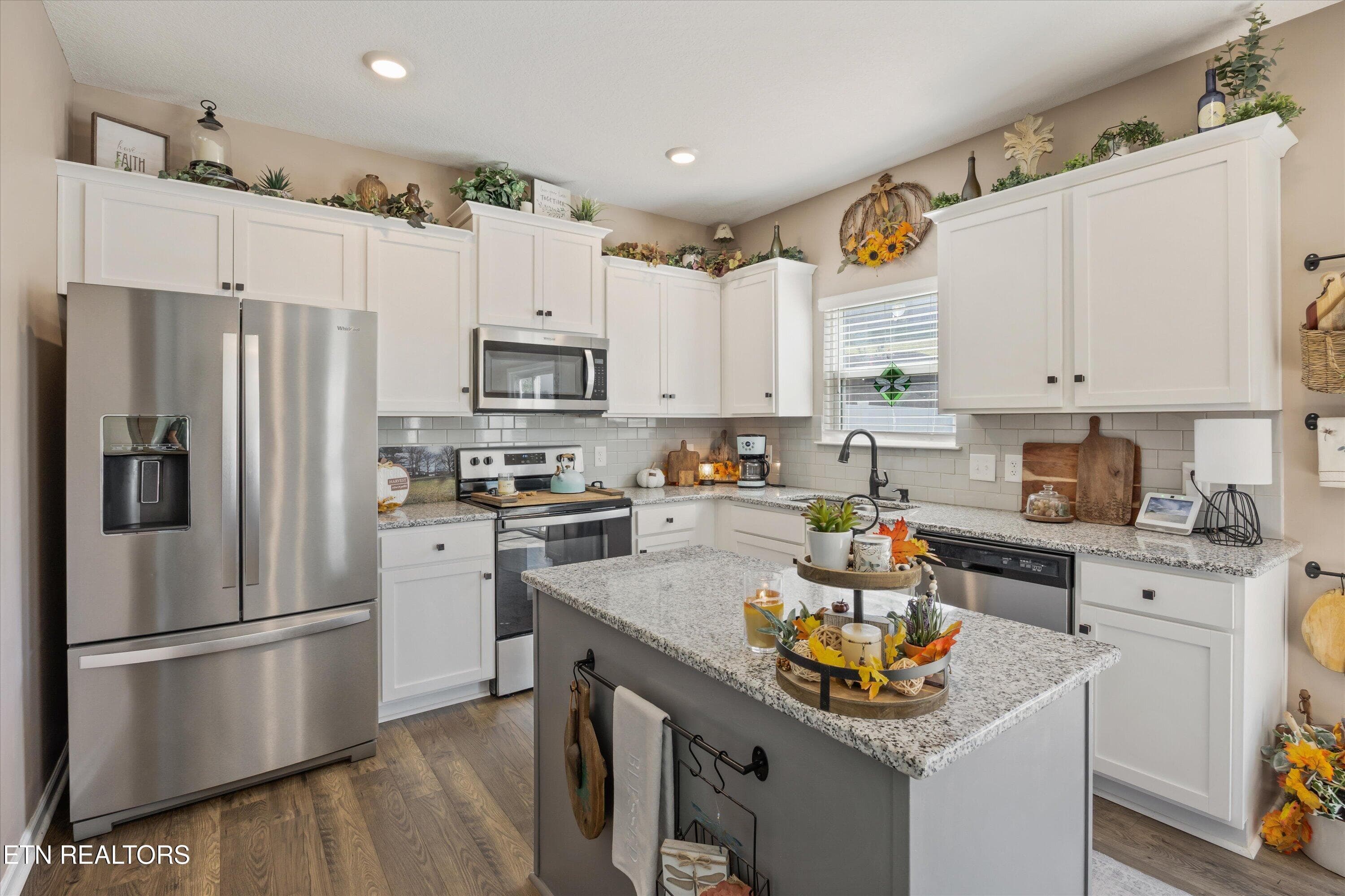 18-108 Laine Dr 22 - 108 Laine Drive, Lenoir City, TN 37771, Lenoir City