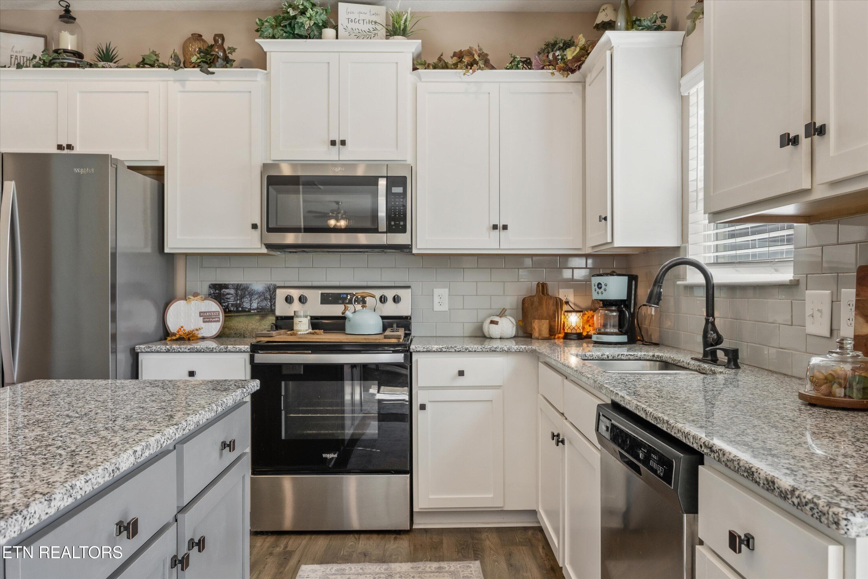 19-108 Laine Dr 23 - 108 Laine Drive, Lenoir City, TN 37771, Lenoir City