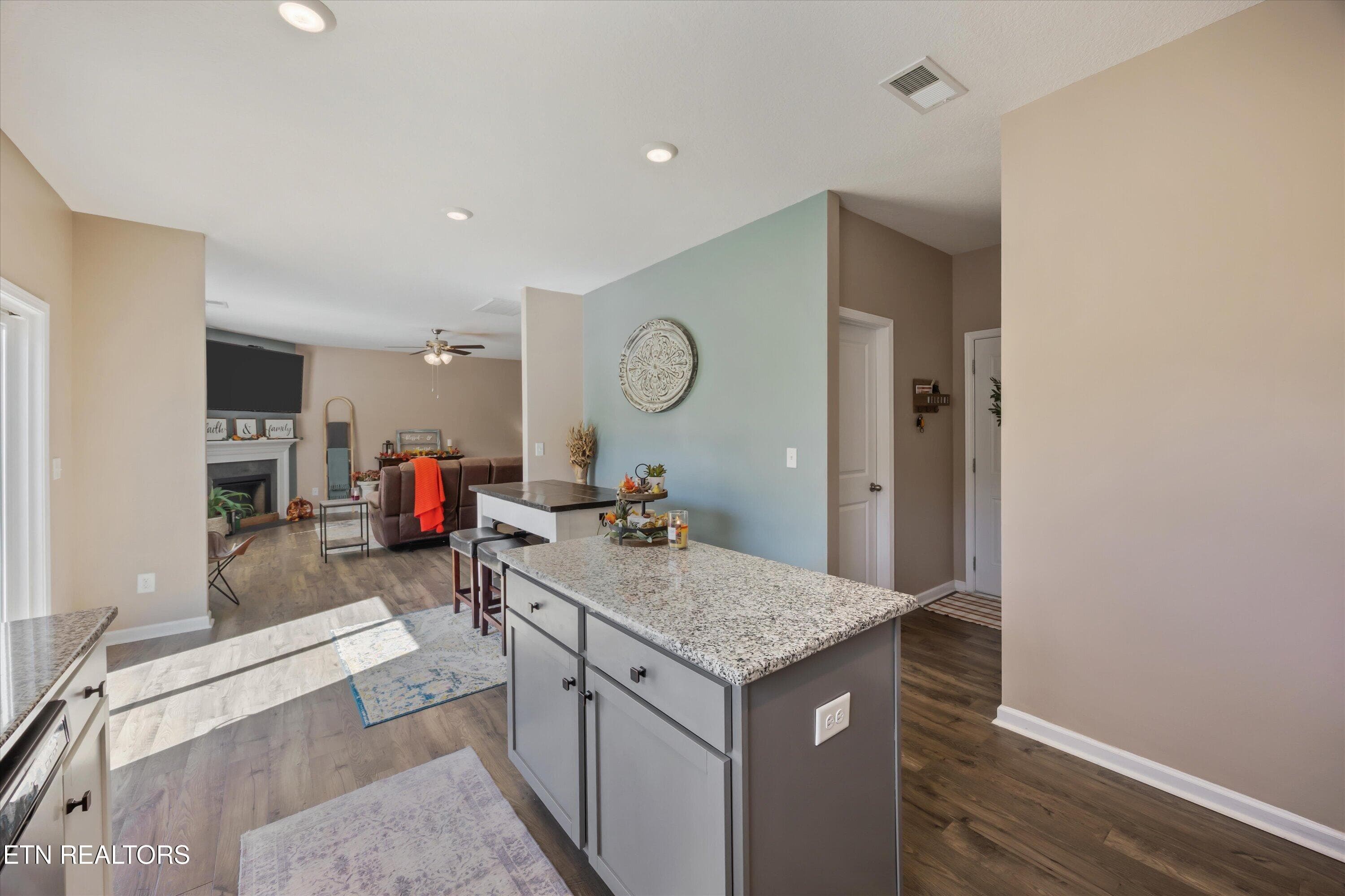 21-108 Laine Dr 25 - 108 Laine Drive, Lenoir City, TN 37771, Lenoir City