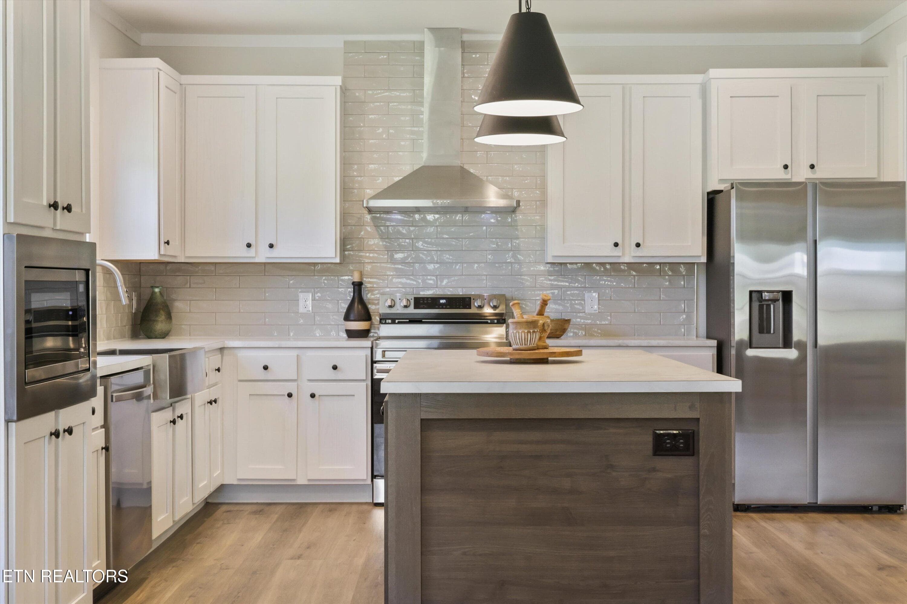 Staged Kitchen - 108 Federal Ferry Circle, Vonore, TN 37885, Vonore