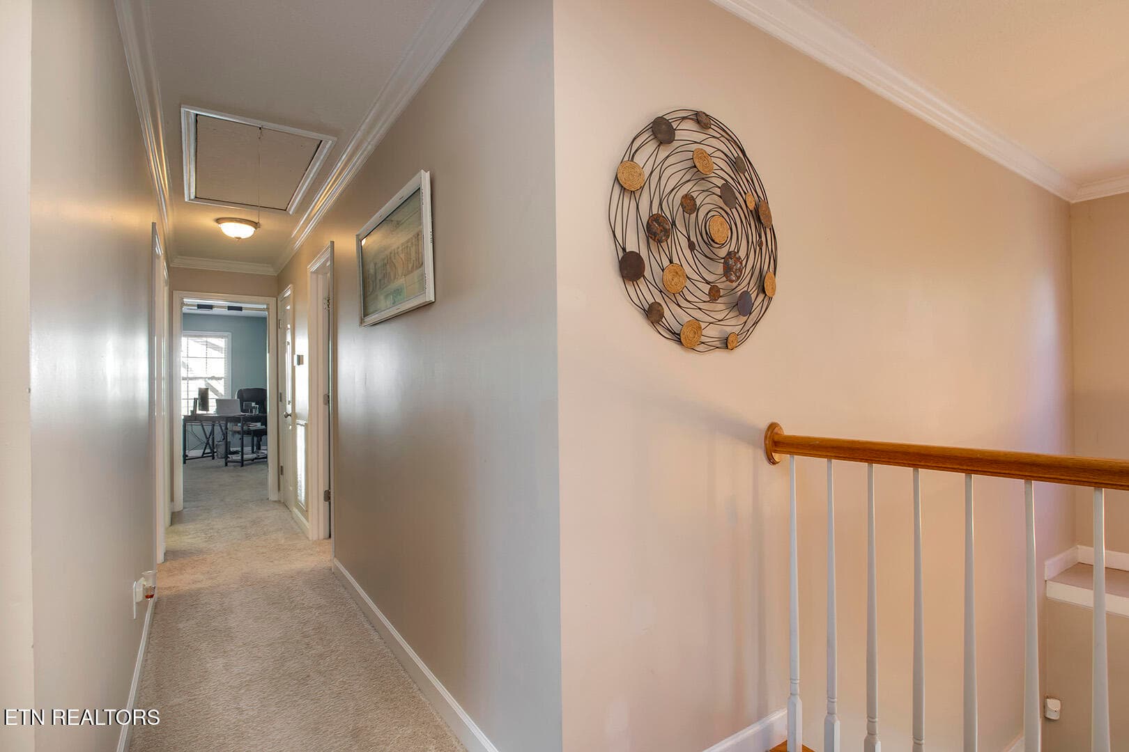 39_TimberGreenLane_2906_UpperHall01 - 2906 Timber Green Lane, Knoxville, TN 37921, Knoxville