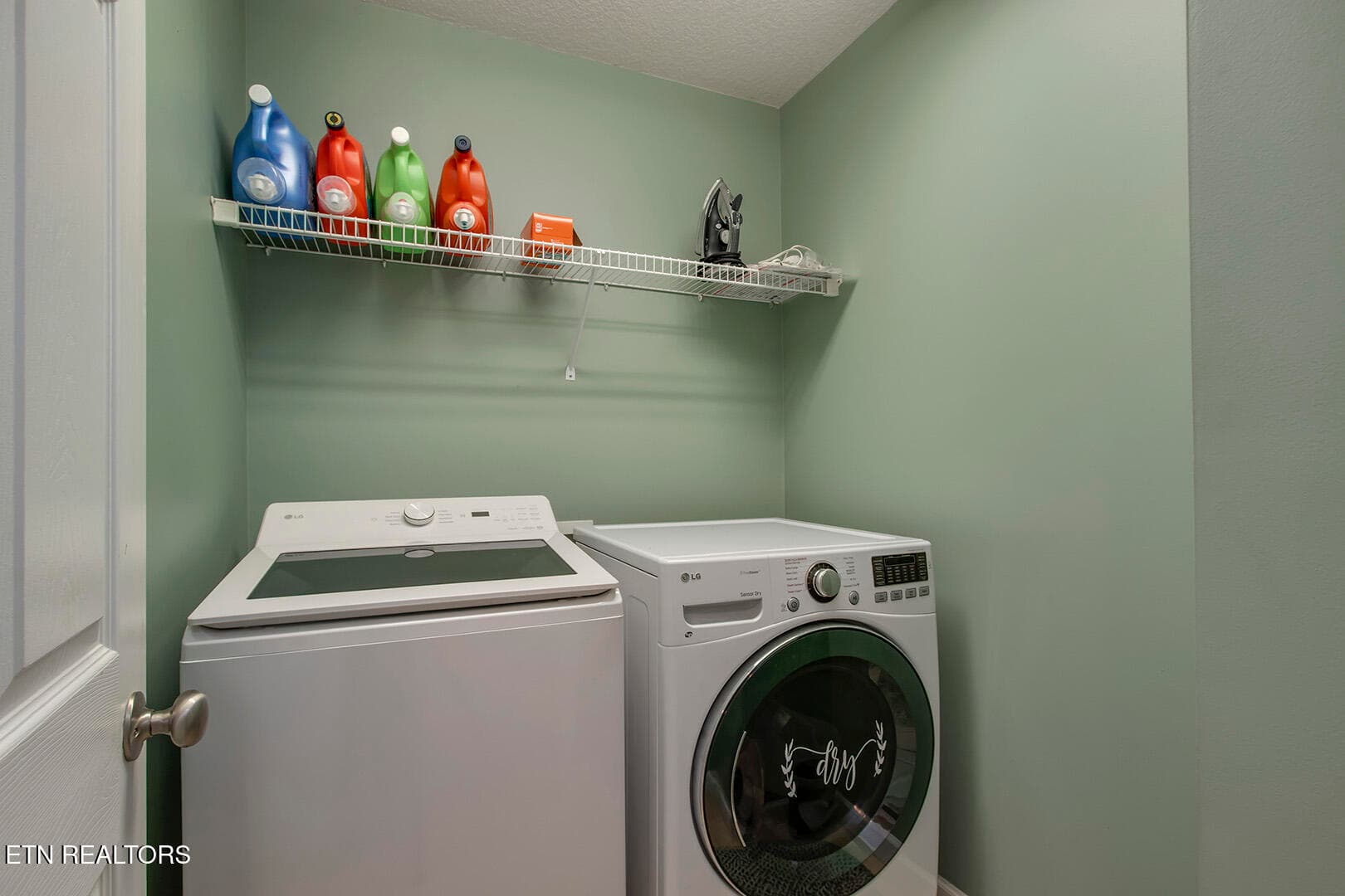 49_TimberGreenLane_2906_Laundry - 2906 Timber Green Lane, Knoxville, TN 37921, Knoxville