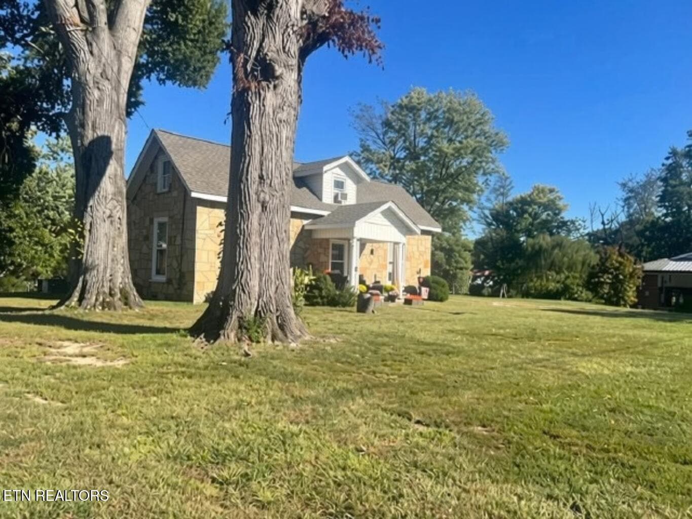 3 - 607 N Spring St, Livingston, TN 38570, Livingston