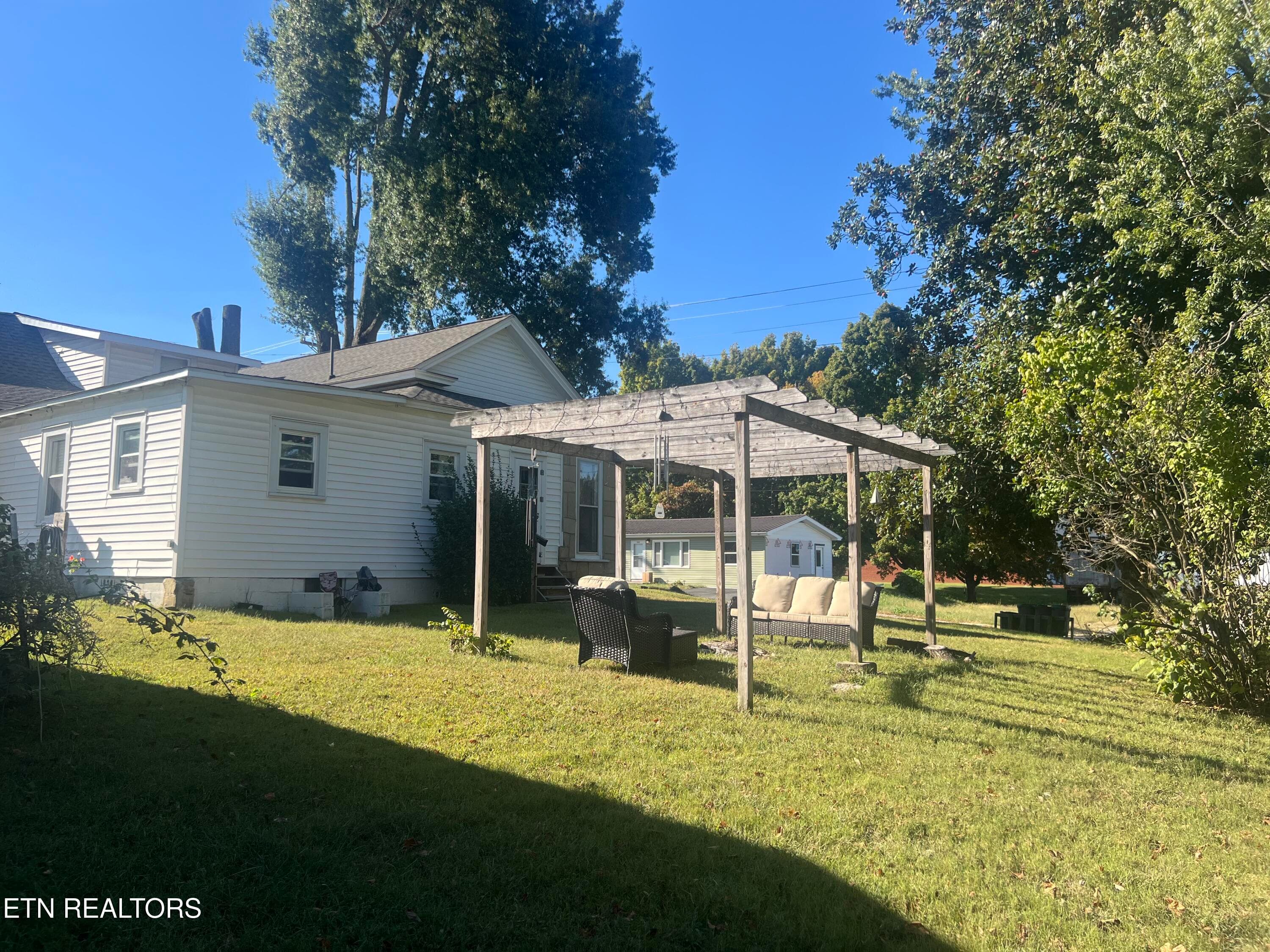 IMG_6898 - 607 N Spring St, Livingston, TN 38570, Livingston