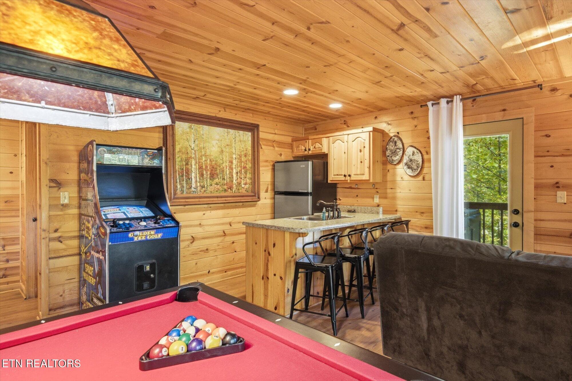 37-2440-Breezy-Rd-Sevierville-TN-37 - 2440 Breezy Rd, Sevierville, TN 37876, Sevierville