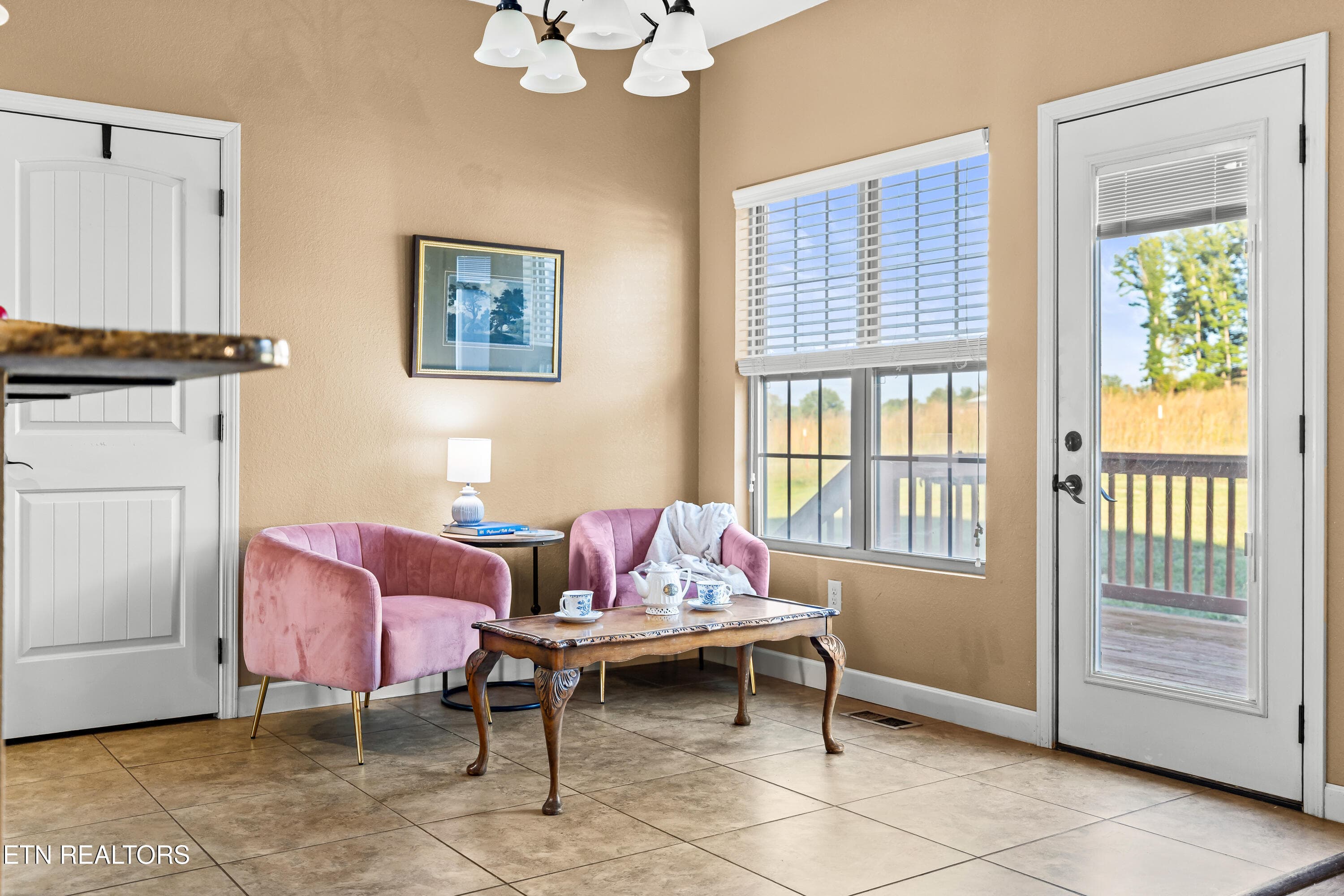 BREAKFAST ROOM - 1252 Marble Hill Rd, Friendsville, TN 37737