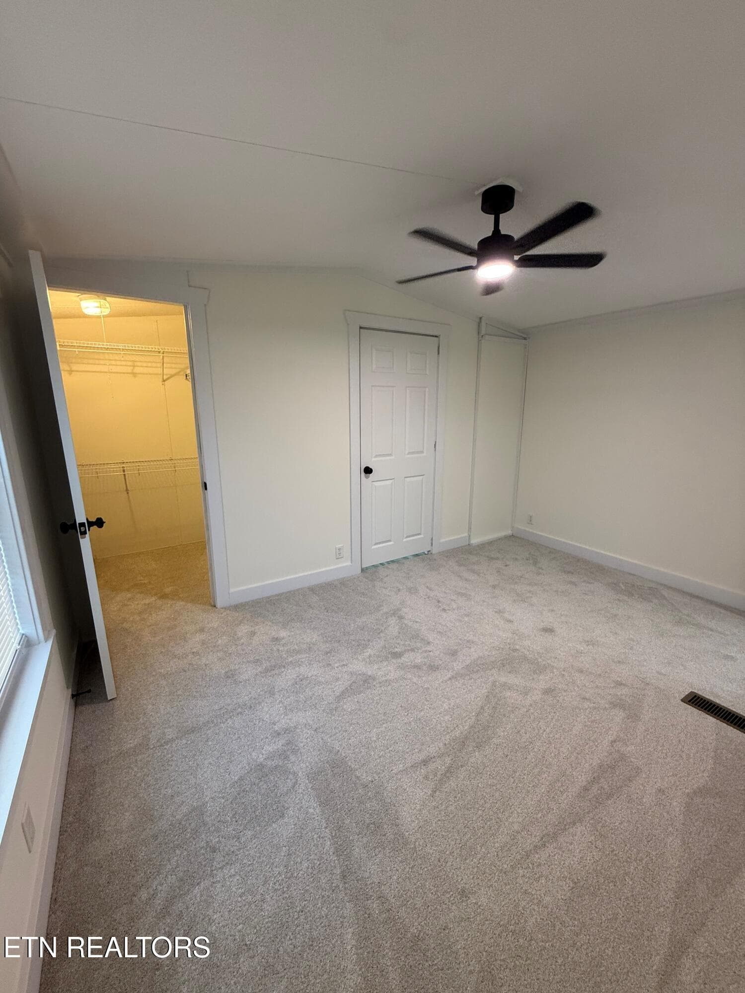 Master Bedroom (1) - 9544 Raccoon Woods Drive, Heiskell, TN 37754, Heiskell
