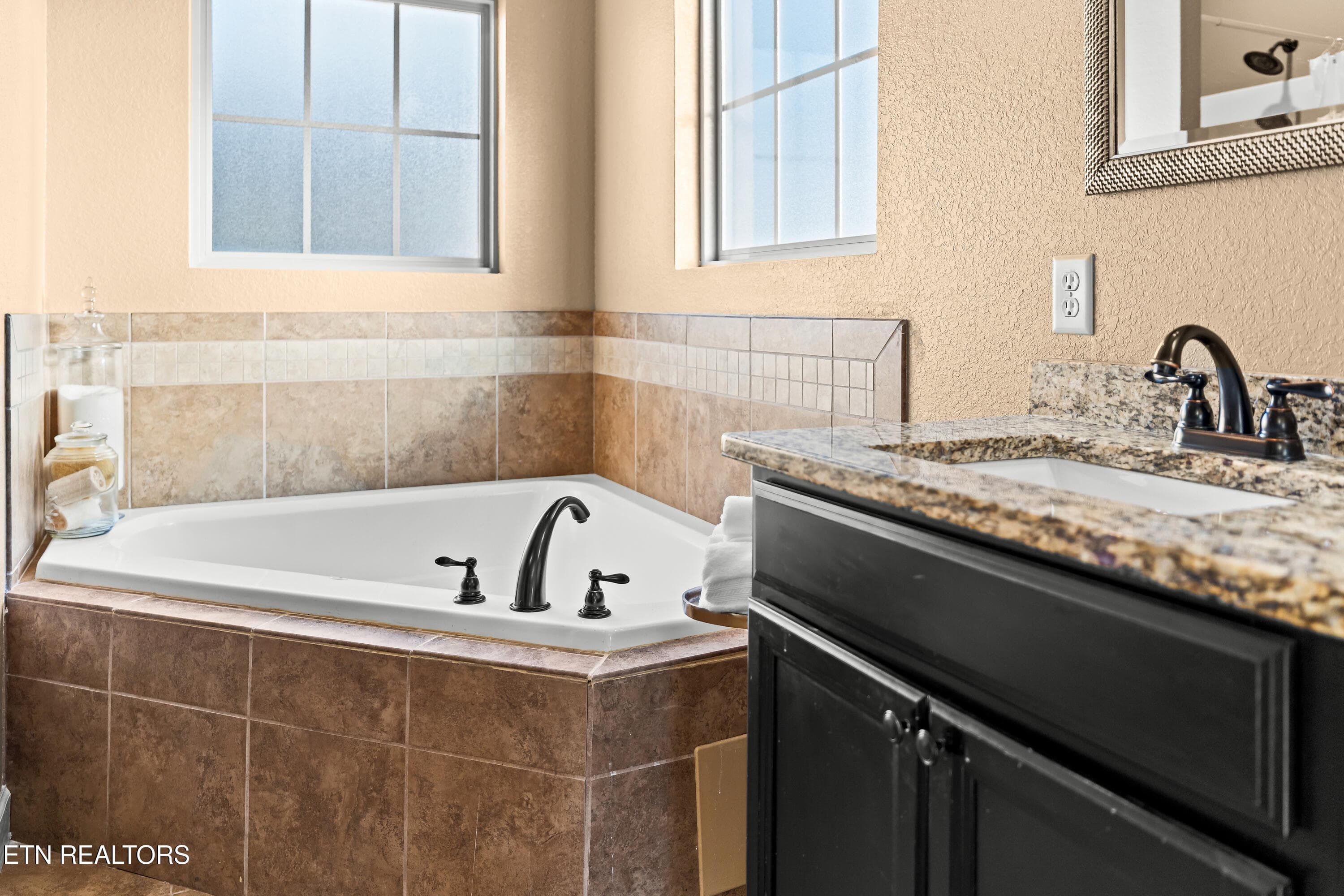 GRANITE COUNTERTOPS - 1252 Marble Hill Rd, Friendsville, TN 37737