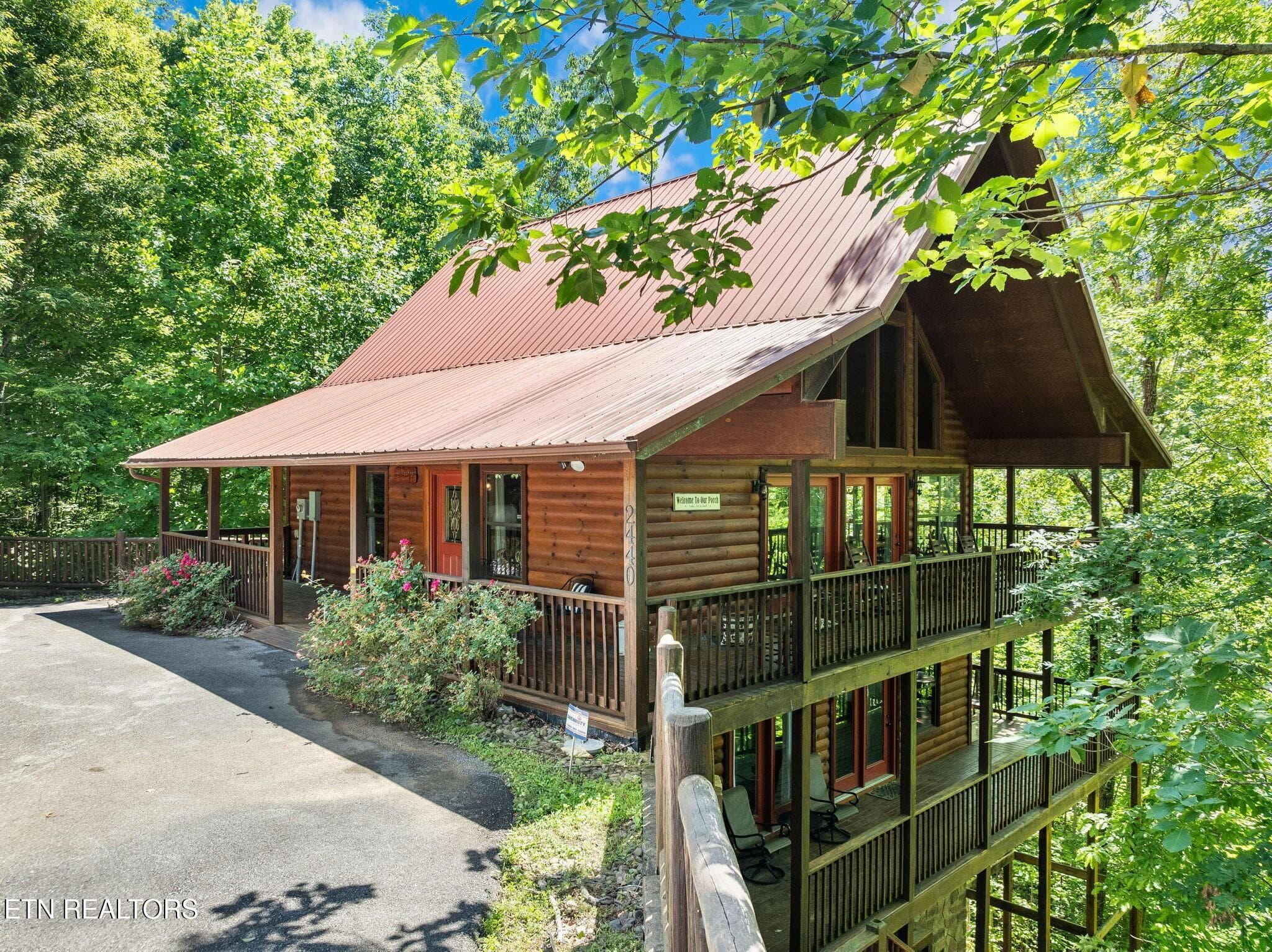 151791572-hr - 2440 Breezy Rd, Sevierville, TN 37876, Sevierville