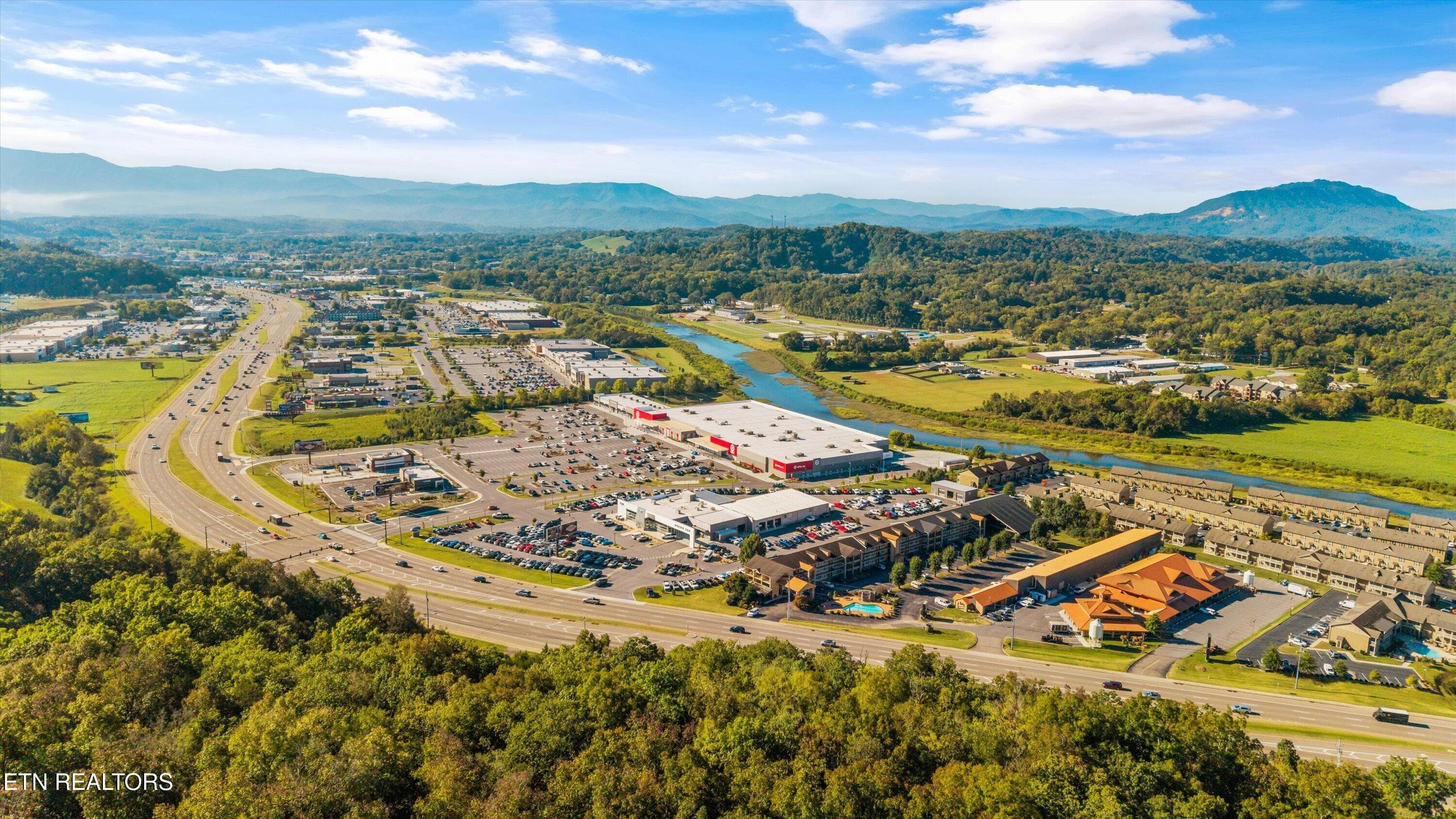 37-214 Tsali Wy 35 - 214 Tsali Way, Sevierville, TN 37876, Sevierville