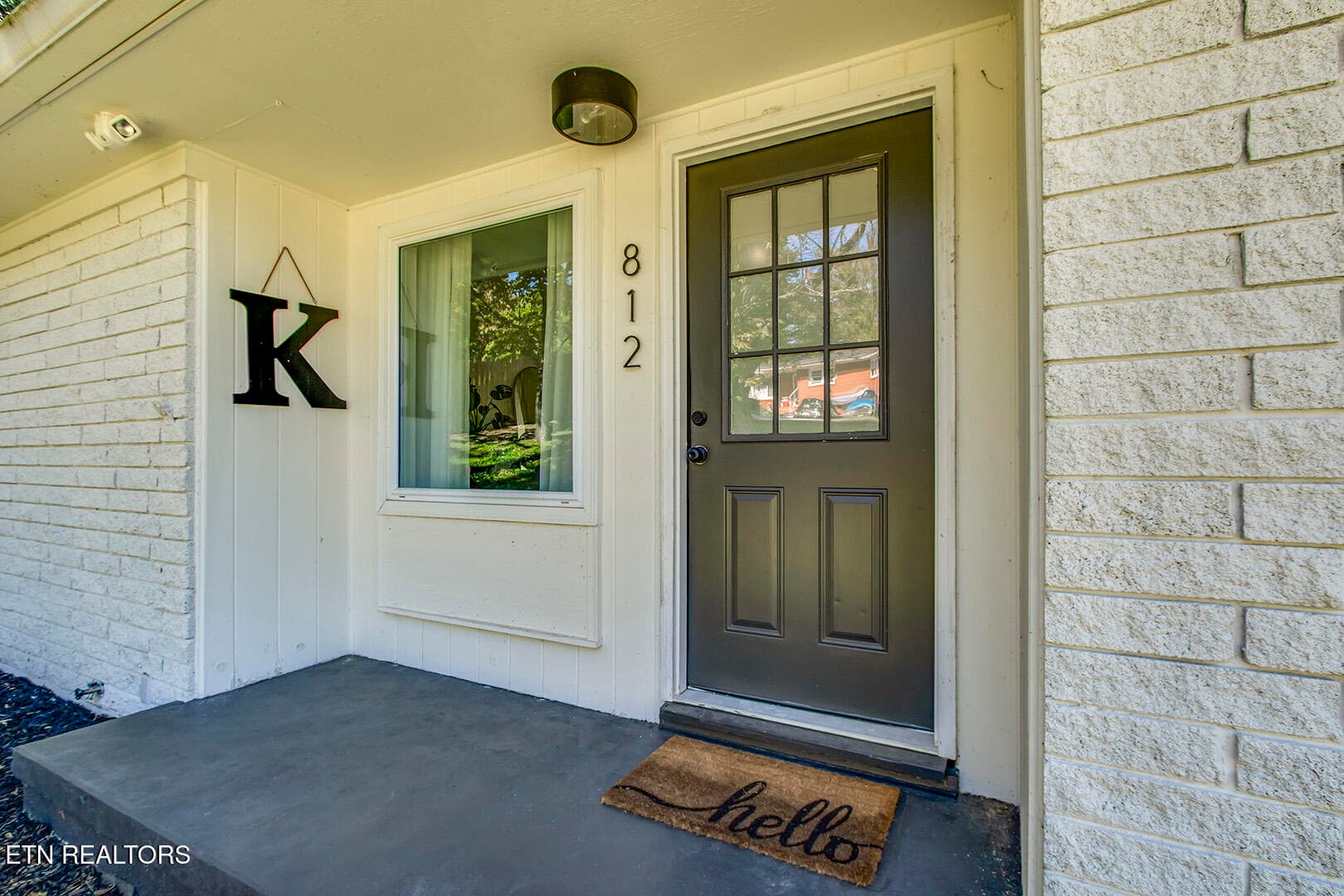 05_SunsetDrive_812_FrontPorch - 812 Sunset Drive, Kingston, TN 37763, Kingston