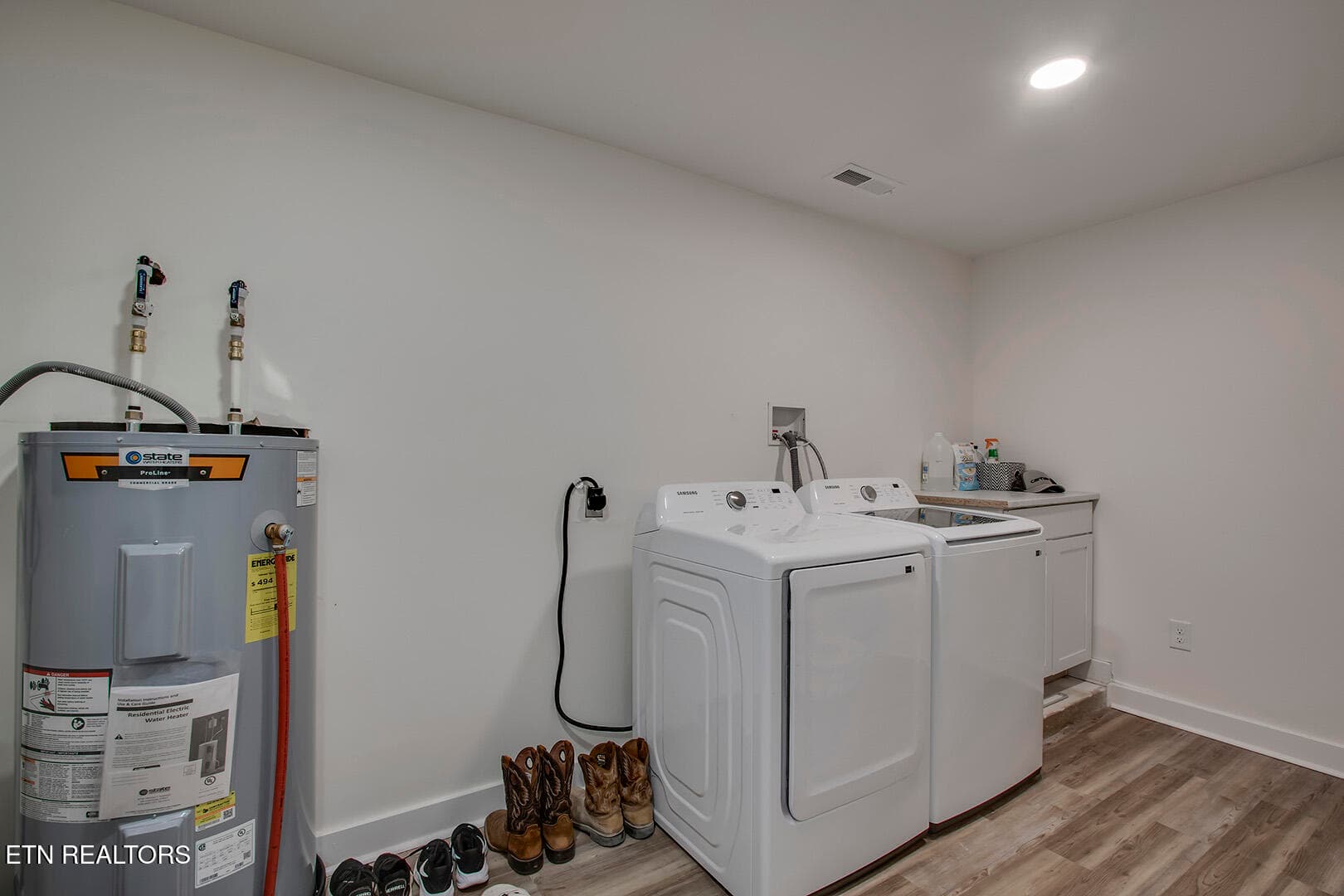 48_SunsetDrive_812_Laundry - 812 Sunset Drive, Kingston, TN 37763, Kingston