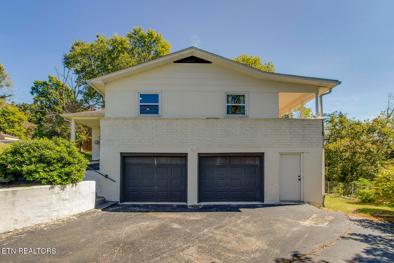 59_SunsetDrive_812_GarageSide - 812 Sunset Drive, Kingston, TN 37763, Kingston
