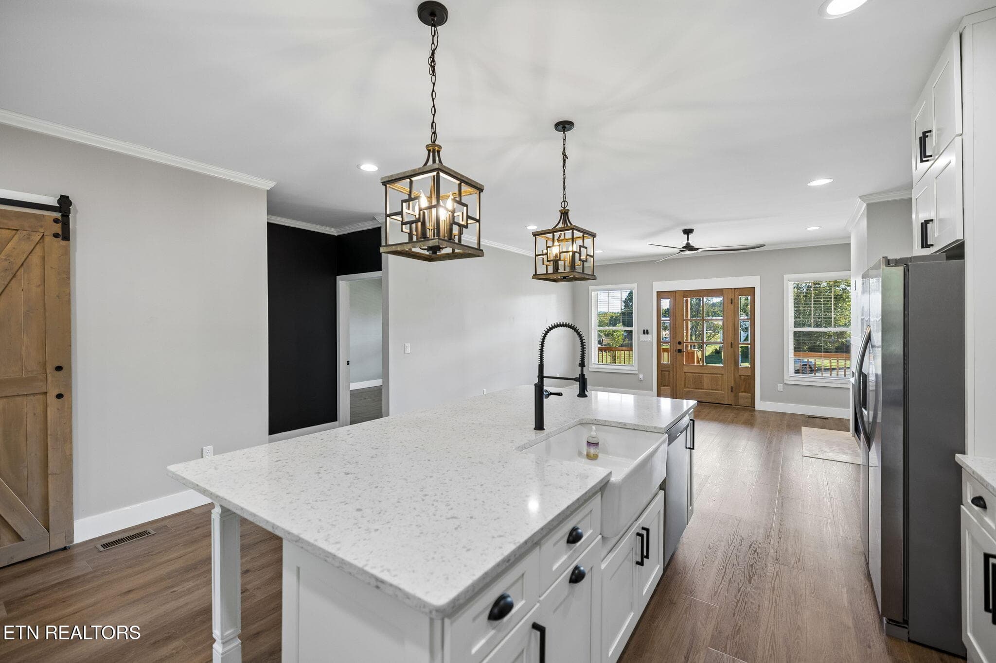 Eat In Kitchen - 5713 Quail Run Drive, Maryville, TN 37804, Maryville