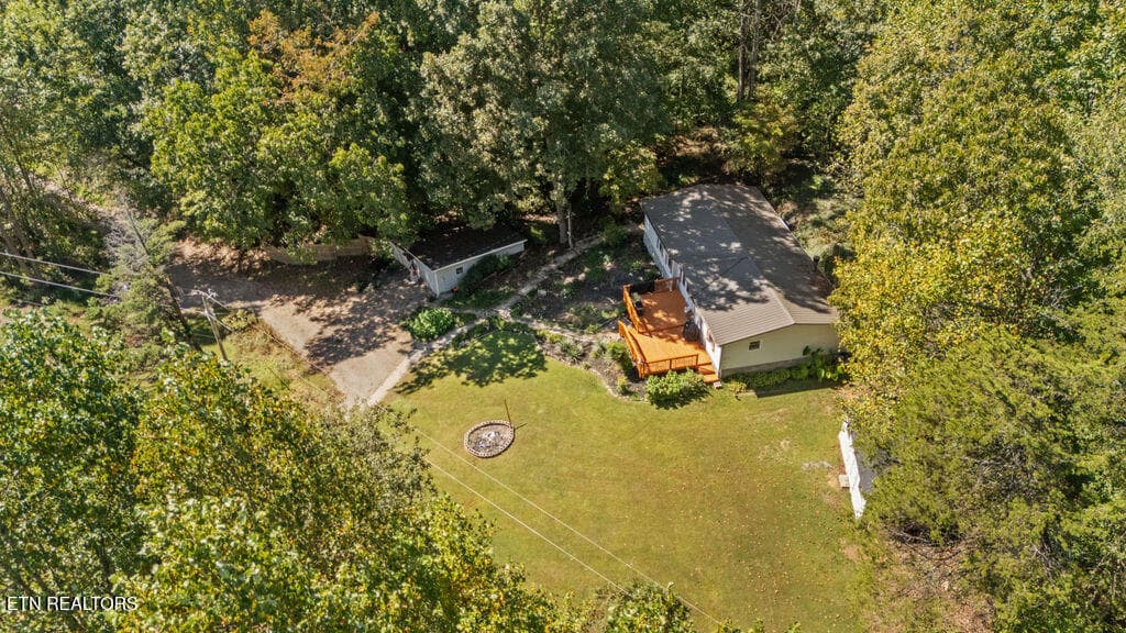 side yard drone - 257 Old Andersonville Pike, Heiskell, TN 37754, Heiskell