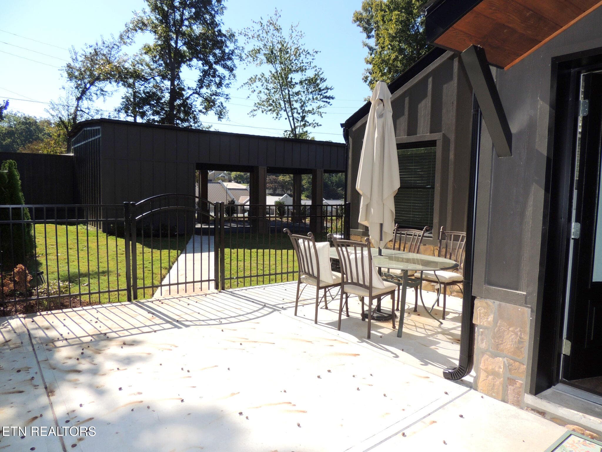 Patio - 3434 Kenilworth Lane, Knoxville, TN 37917, Knoxville