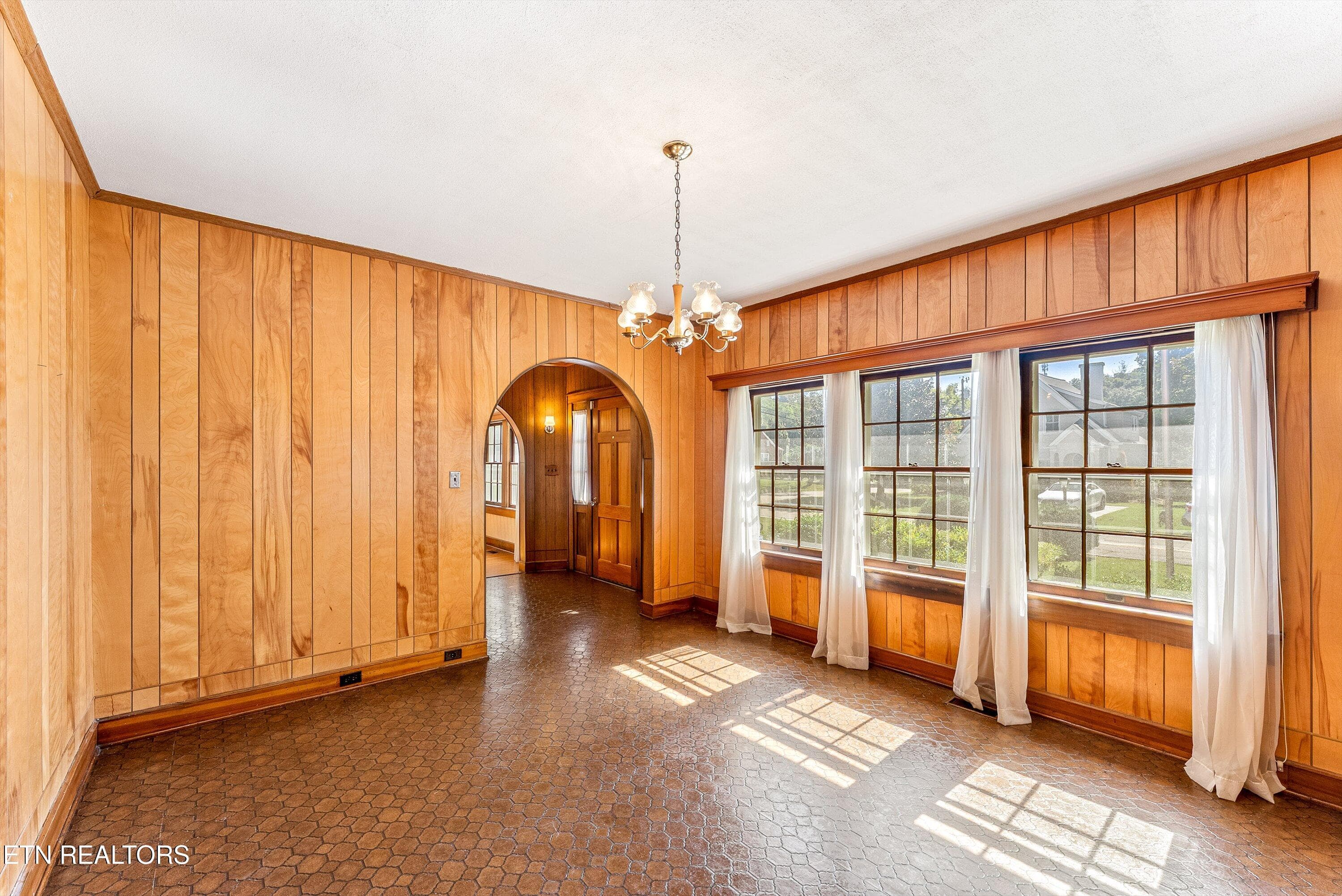 17-Dining A2 - 119 Adair Drive, Knoxville, TN 37918, Knoxville