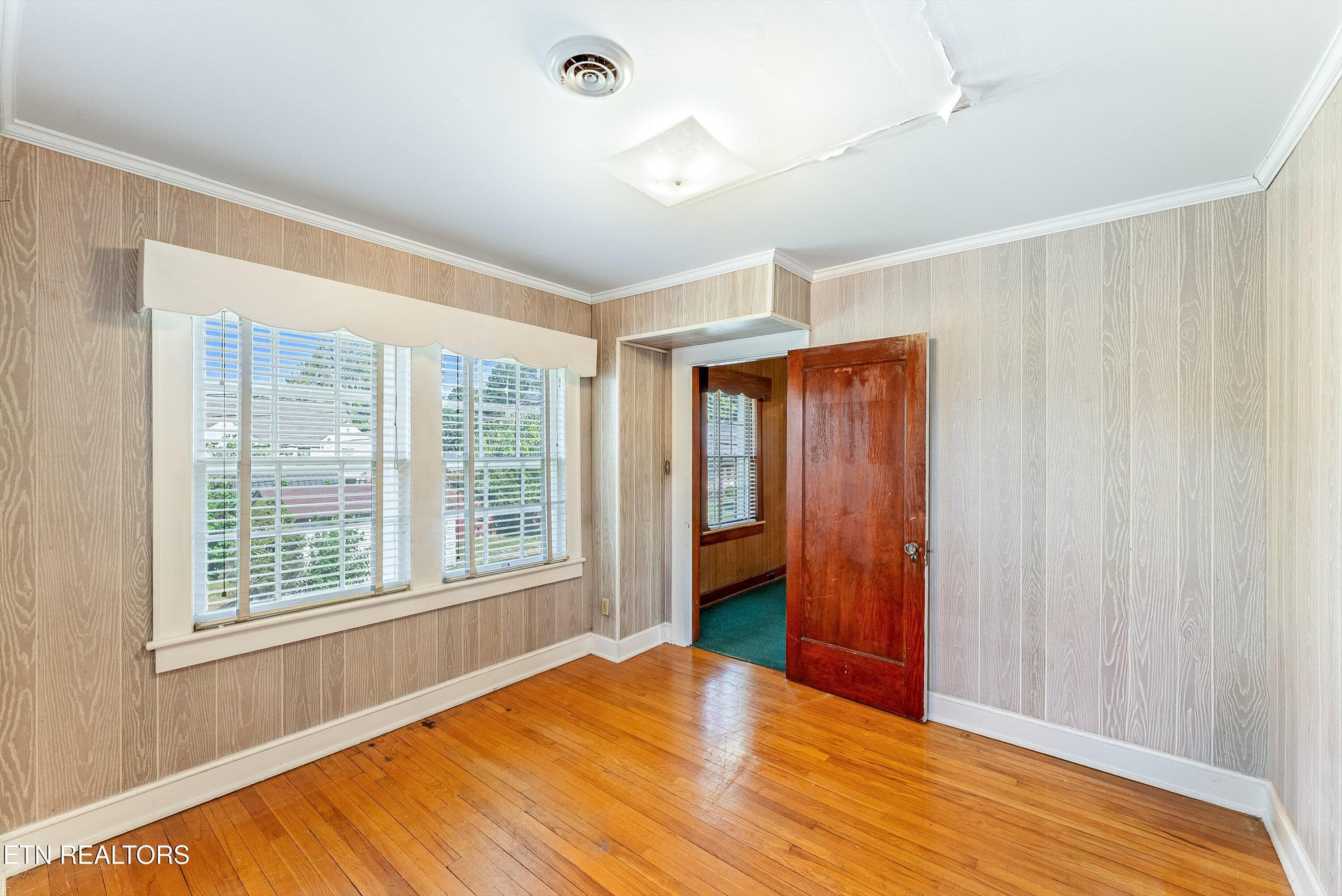 30-1st Bed A2 - 119 Adair Drive, Knoxville, TN 37918, Knoxville