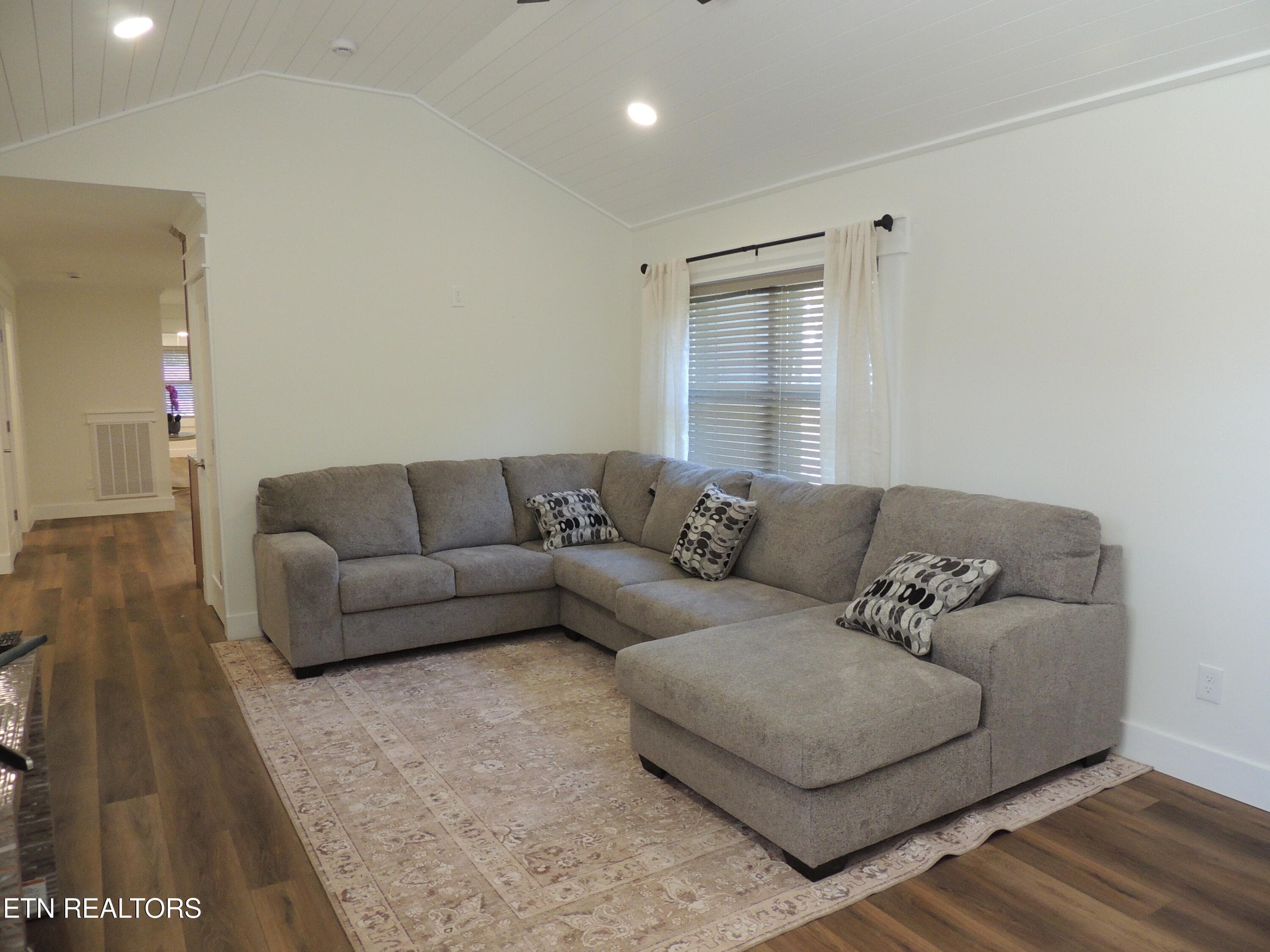Living Room - 3434 Kenilworth Lane, Knoxville, TN 37917, Knoxville