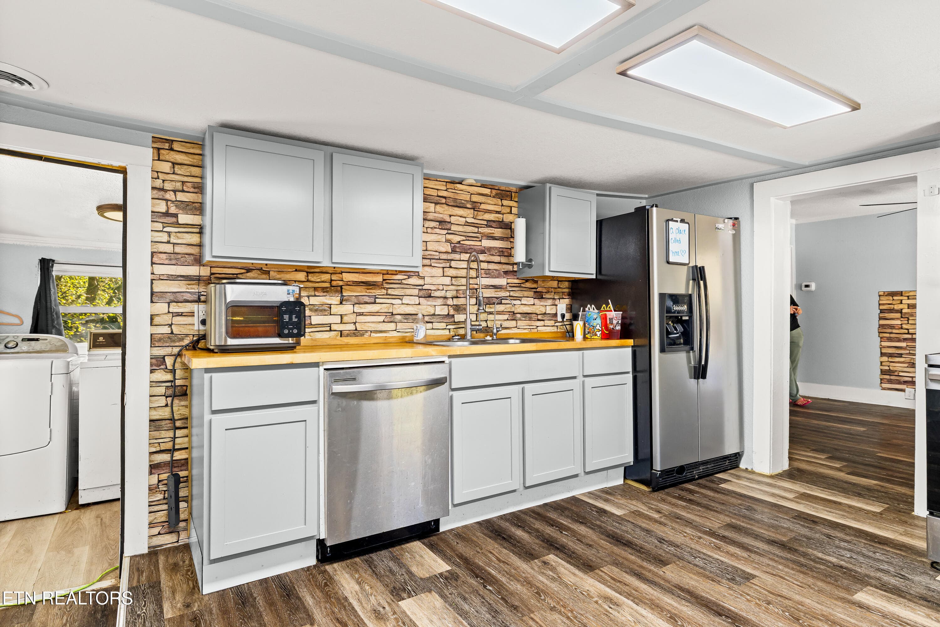 7421SeviervillePike-4 - 7421 Sevierville Pike, Knoxville, TN 37920, Knoxville