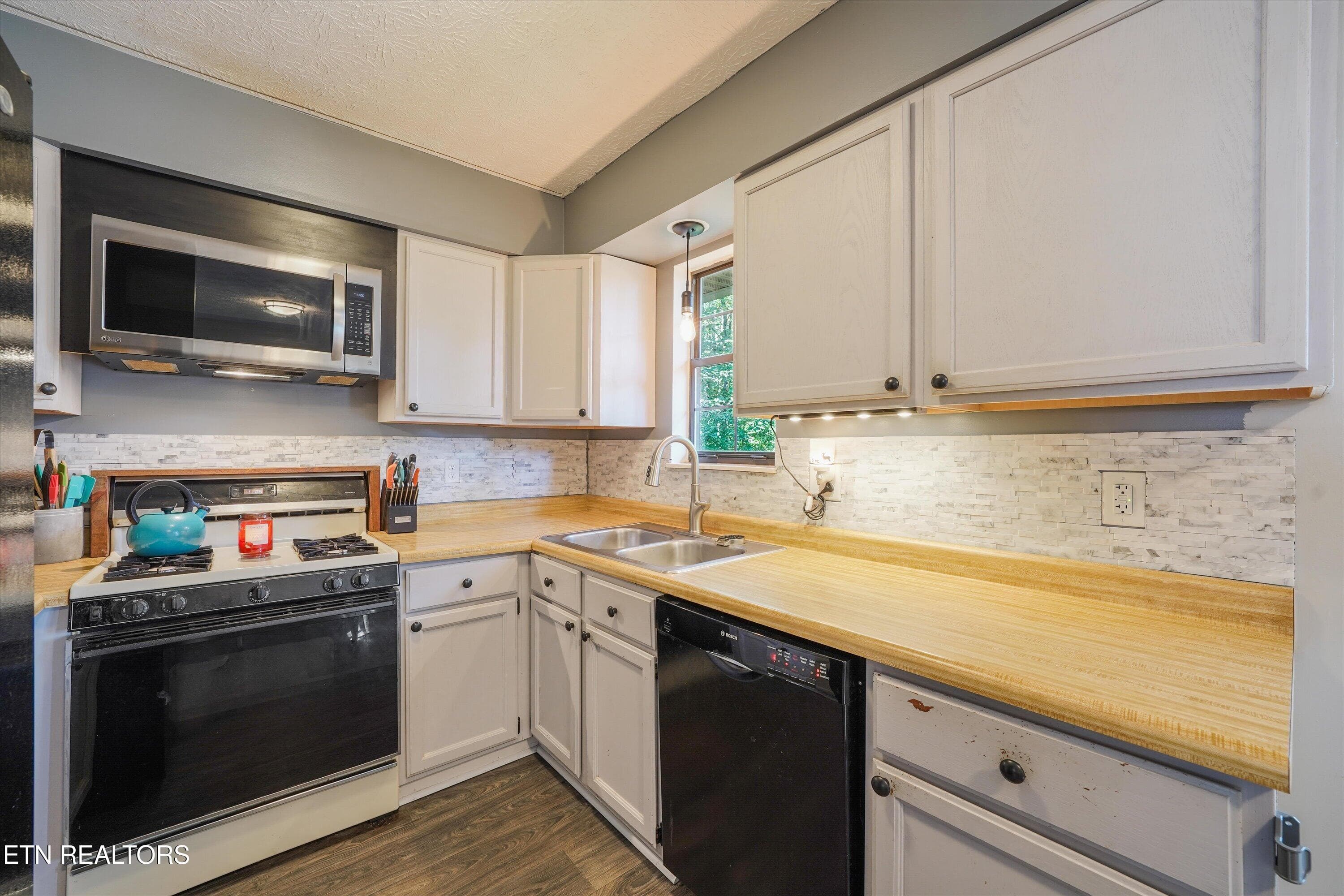 14-305 Red Fox Ln 08 - 305 Red Fox Lane, Clinton, TN 37716, Clinton