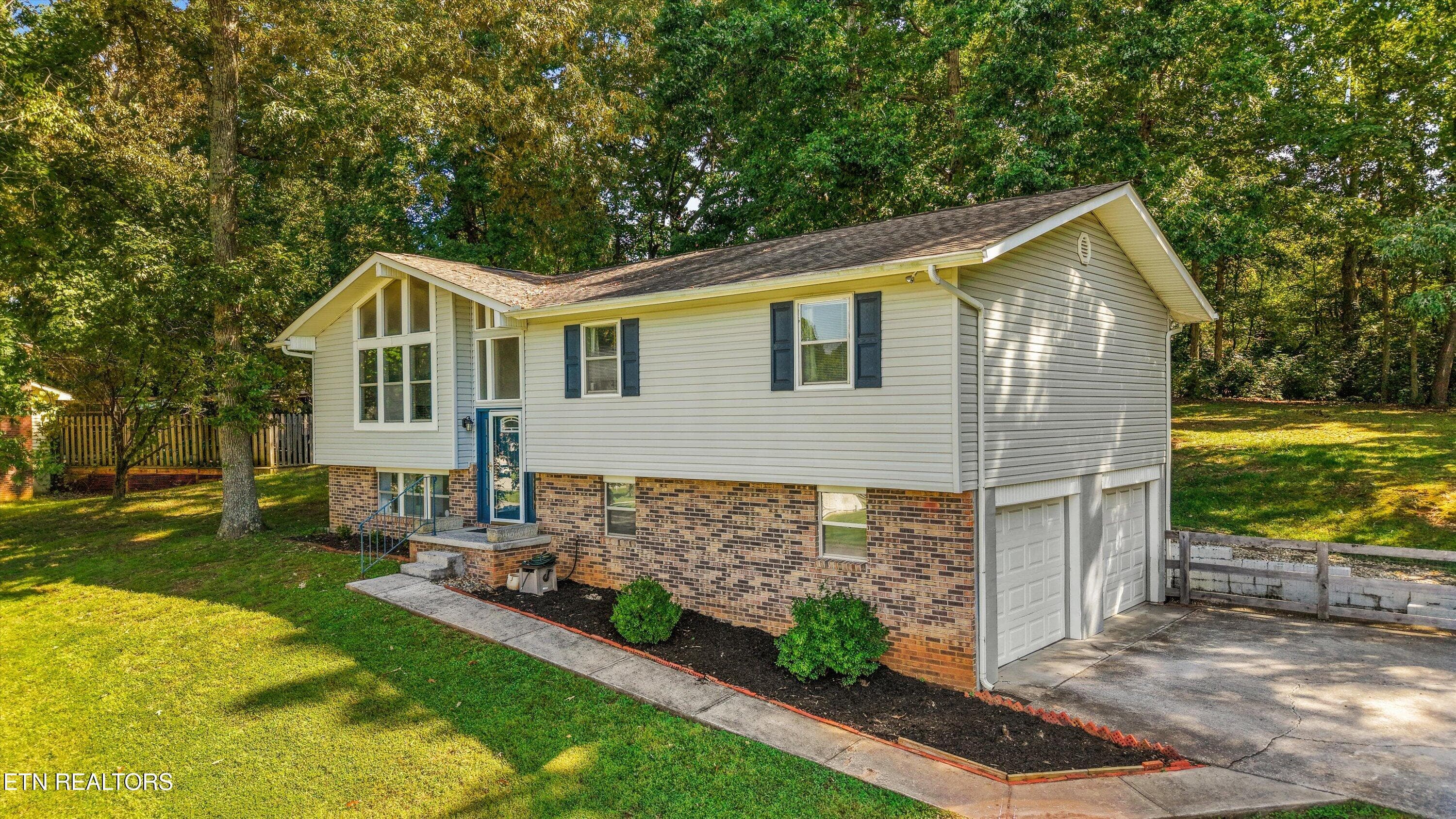 02-8804 Mallow Dr 44 - 8804 Mallow Drive, Knoxville, TN 37922, Knoxville