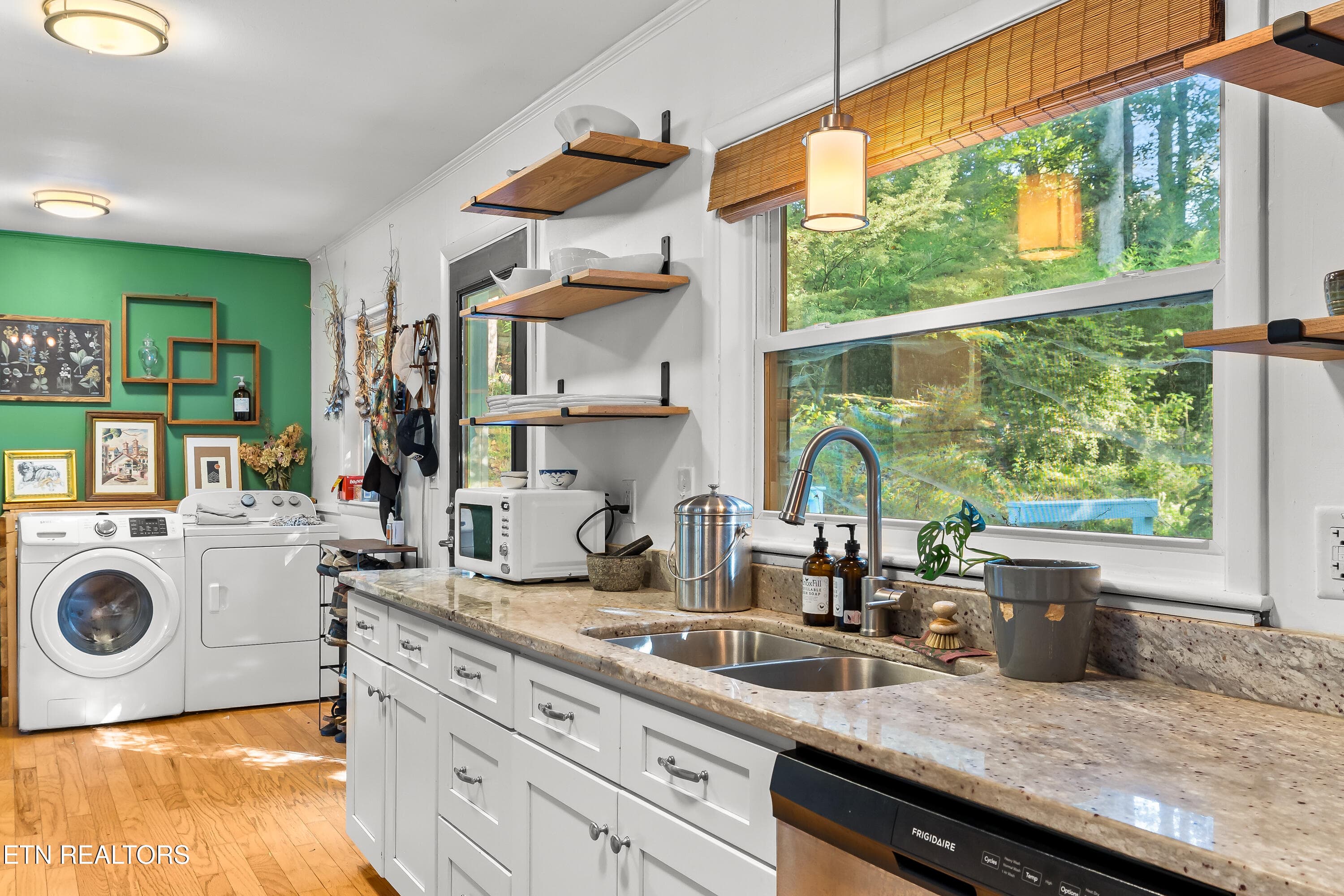 202MapleLoopRd-11 - 202 Maple Loop Rd, Knoxville, TN 37920, Knoxville